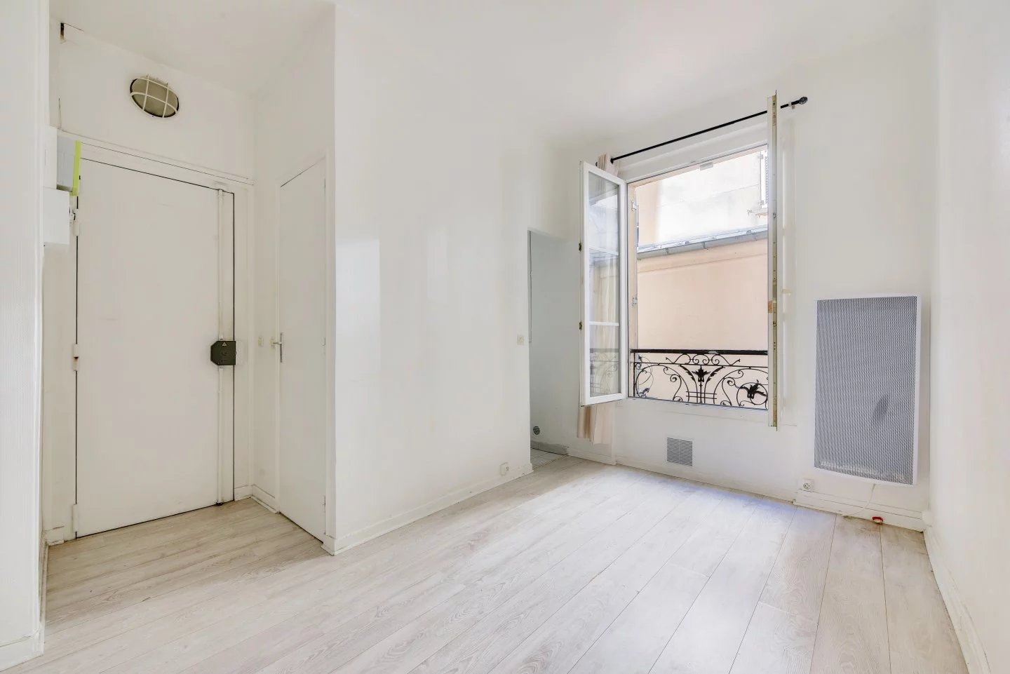 Appartement Levallois-Perret 19.81 m² 1 pièce Appartement Levallois-Perret 19.81 m² 85101764 12