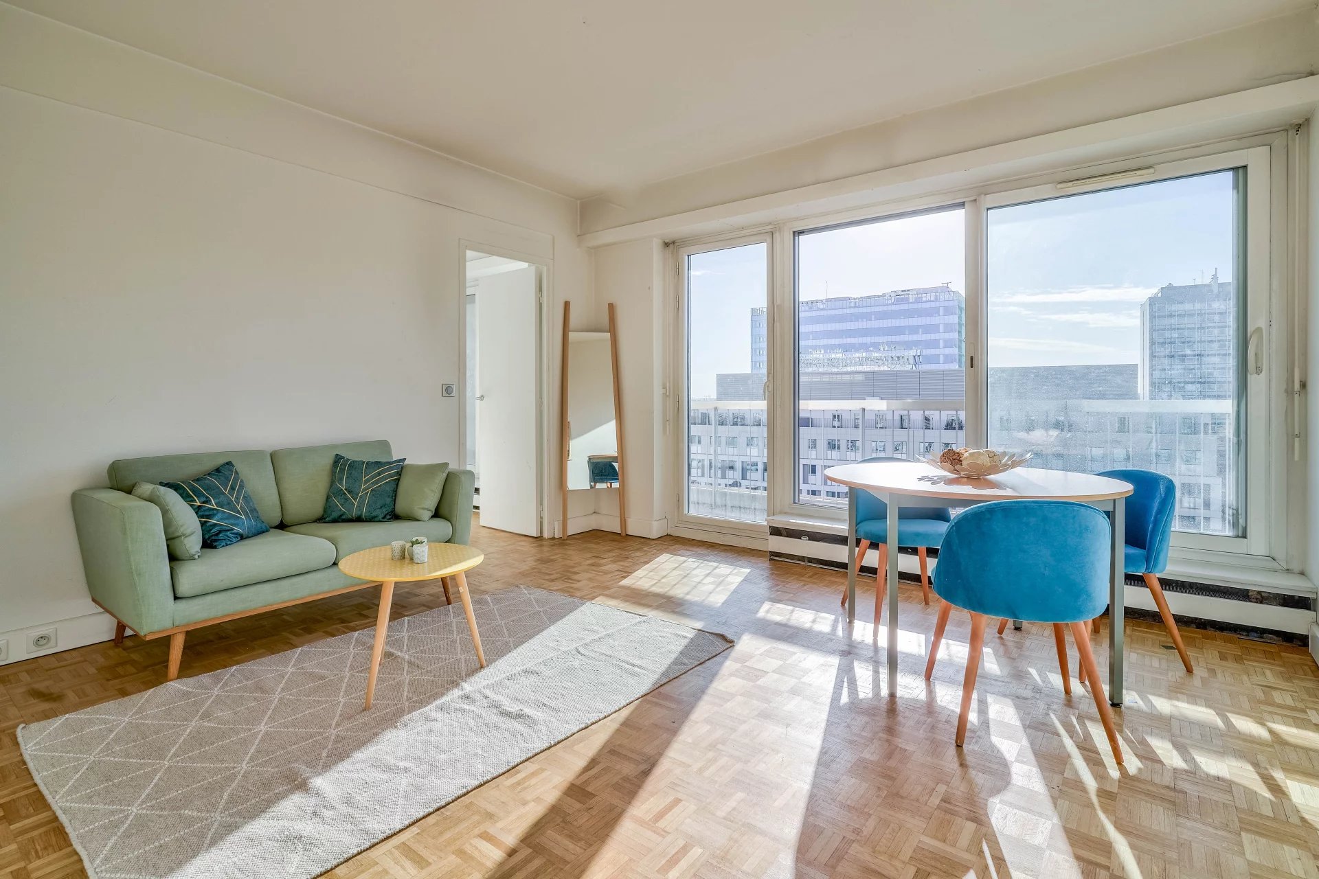 Appartement Courbevoie 47.4 m² Ref 85725010 1