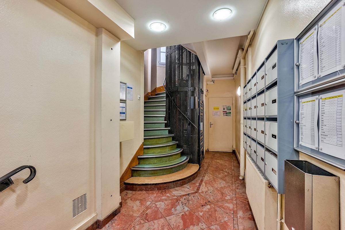 Immeuble Condamine, hall