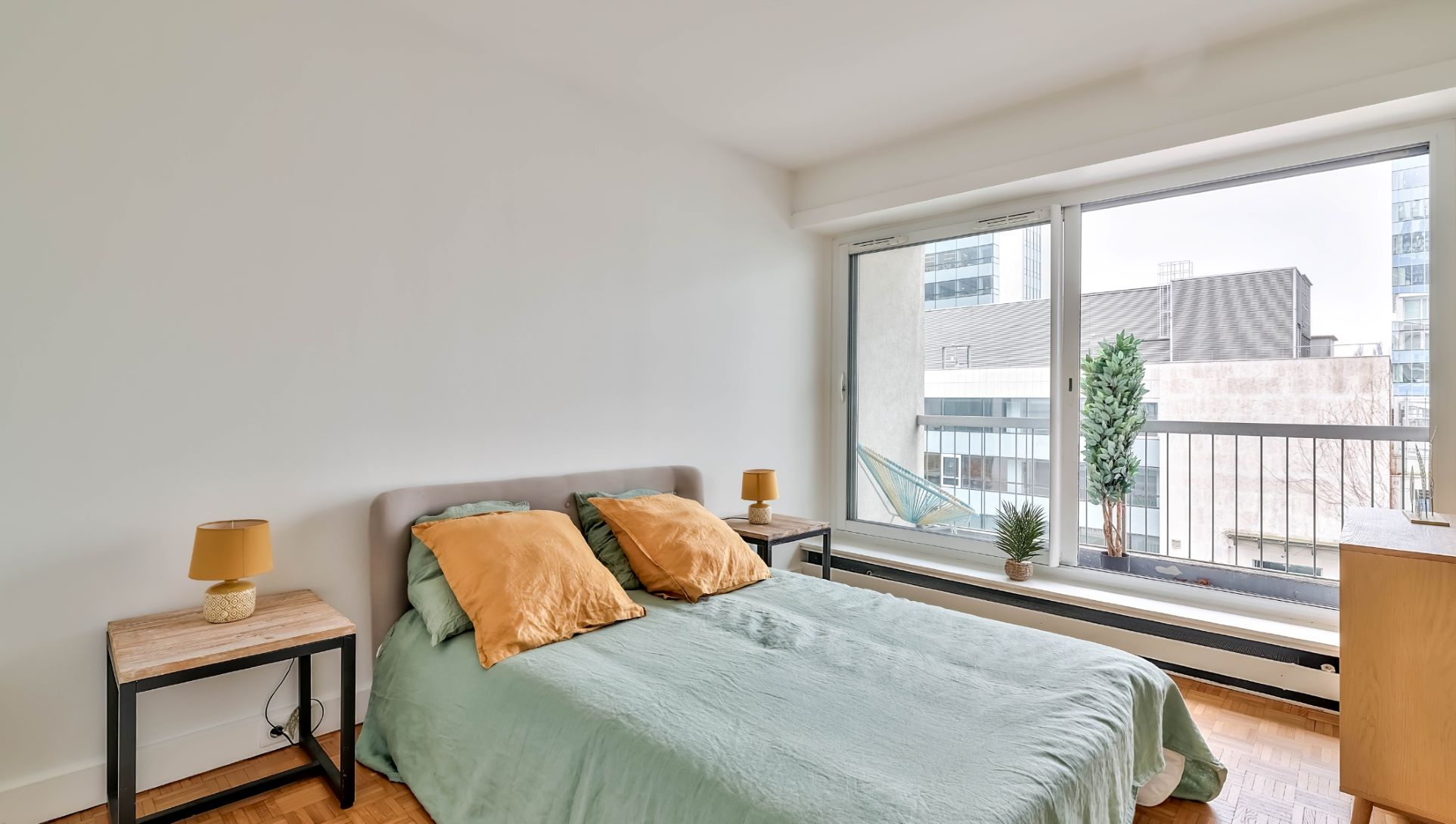 Immeuble Courbevoie Industrie, appartement, chambre principale