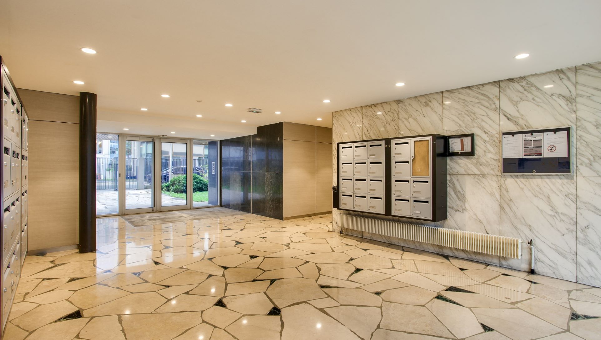 Immeuble Courbevoie Industrie, le hall