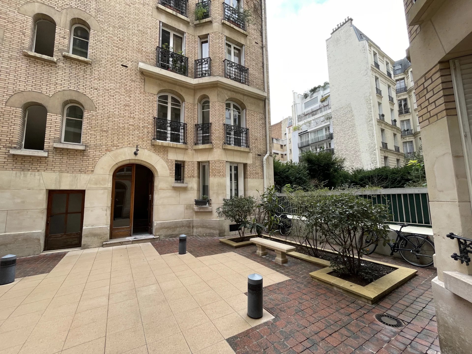 Appartement Paris 17ème 88.00 m² 4 pièces Appartement Paris 17ème 88.00 m² 86615597 5