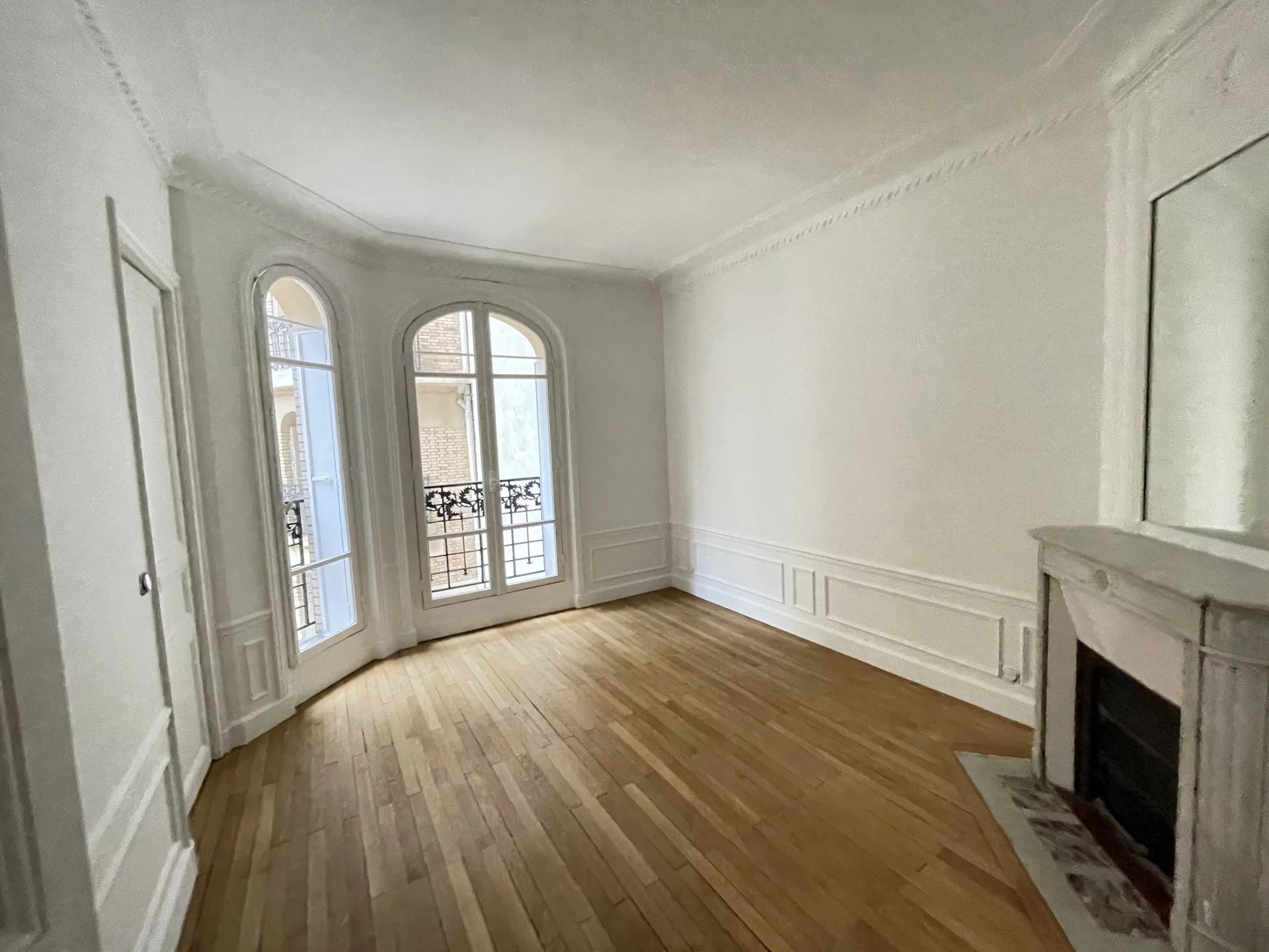 Appartement Paris 17ème 83.86 m² 4 pièces Appartement Paris 17ème 83.86 m² 86777454 3