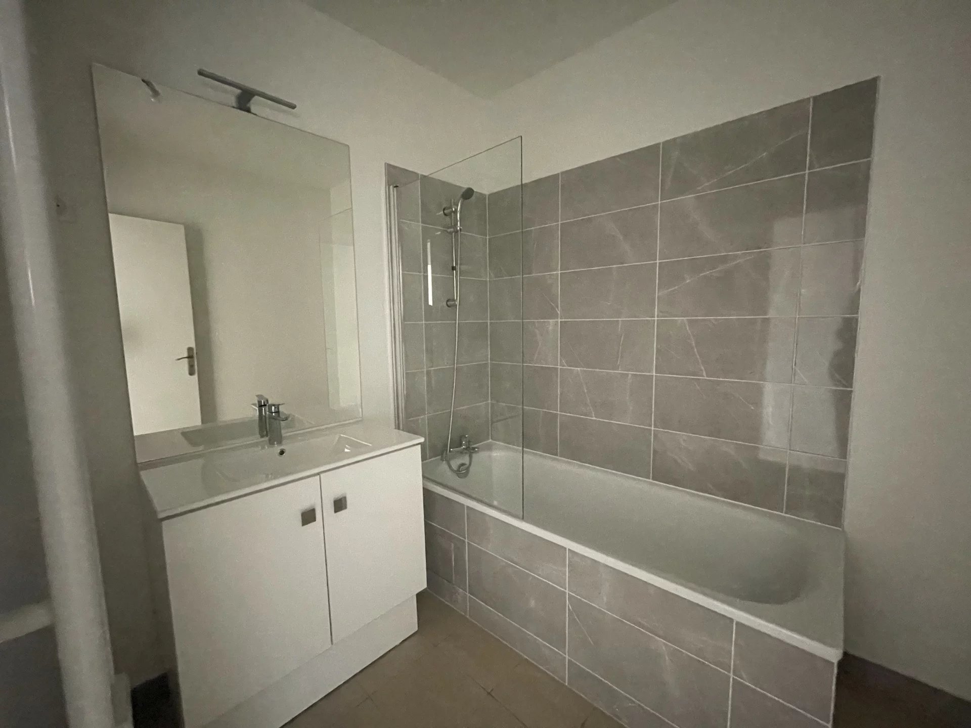 Appartement Courbevoie 63.80 m² 3 pièces Appartement Courbevoie 63.80 m² 85824335 7