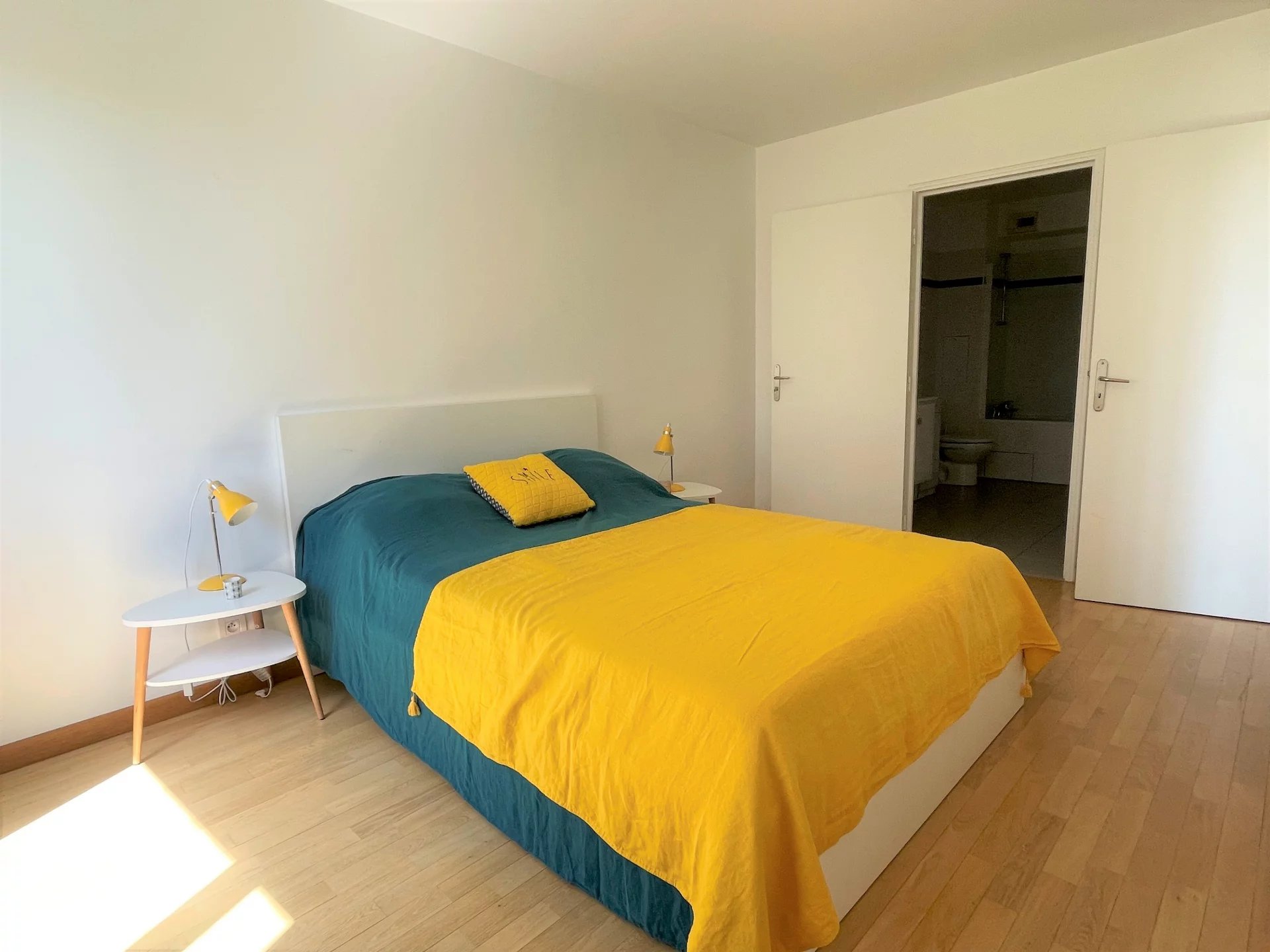 Appartement Issy-les-Moulineaux 42.40 m² 2 pièces Appartement Issy-les-Moulineaux 42.40 m² 85679117 6