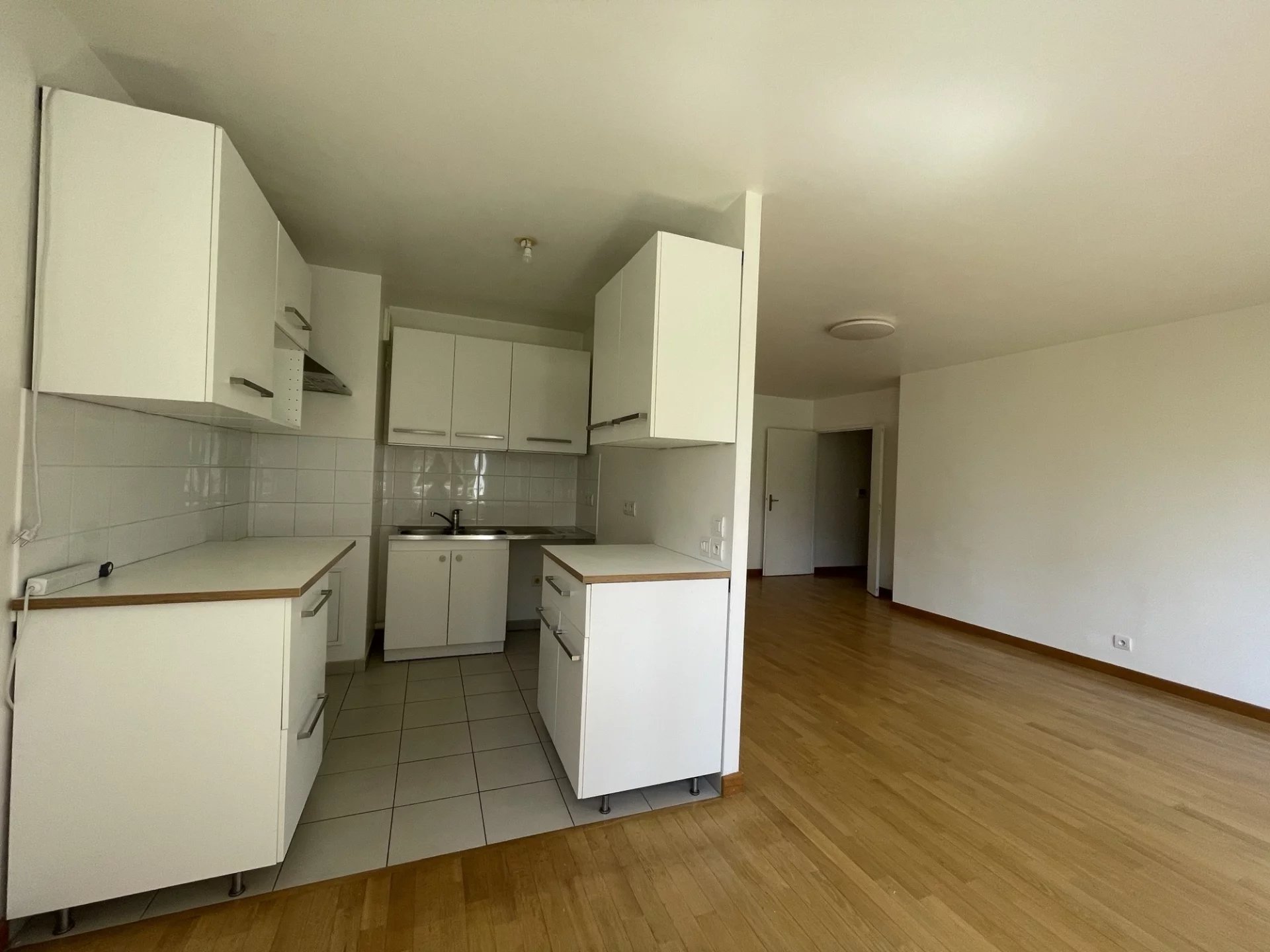 Appartement Issy-les-Moulineaux 67.60 m² 3 pièces Appartement Issy-les-Moulineaux 67.60 m² 87123268 2