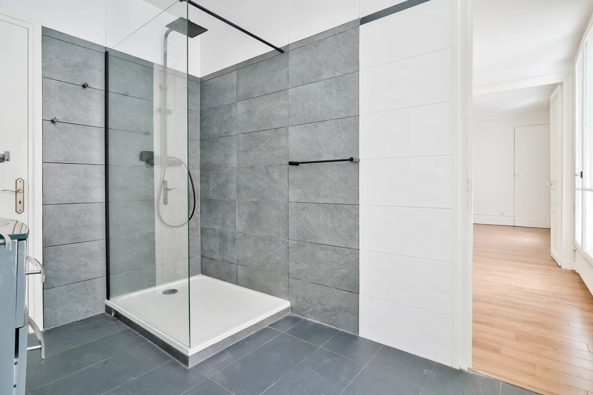 Appartement Paris 17ème 145.00 m² 5 pièces Appartement Paris 17ème 145.00 m² 86209512 10