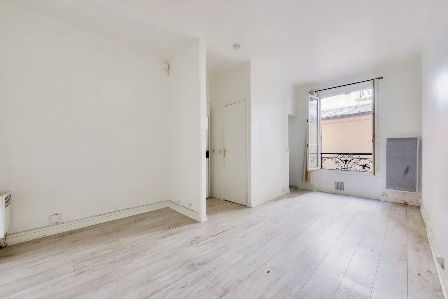 Appartement Levallois-Perret 19.81 m² 1 pièce Appartement Levallois-Perret 19.81 m² 85101764 6