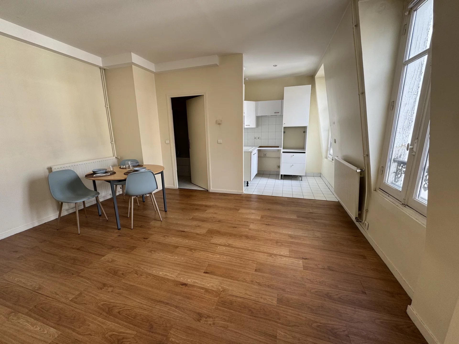 Appartement Paris 8ème 40.20 m² 1 pièce Appartement Paris 8ème 40.20 m² 84086463 3