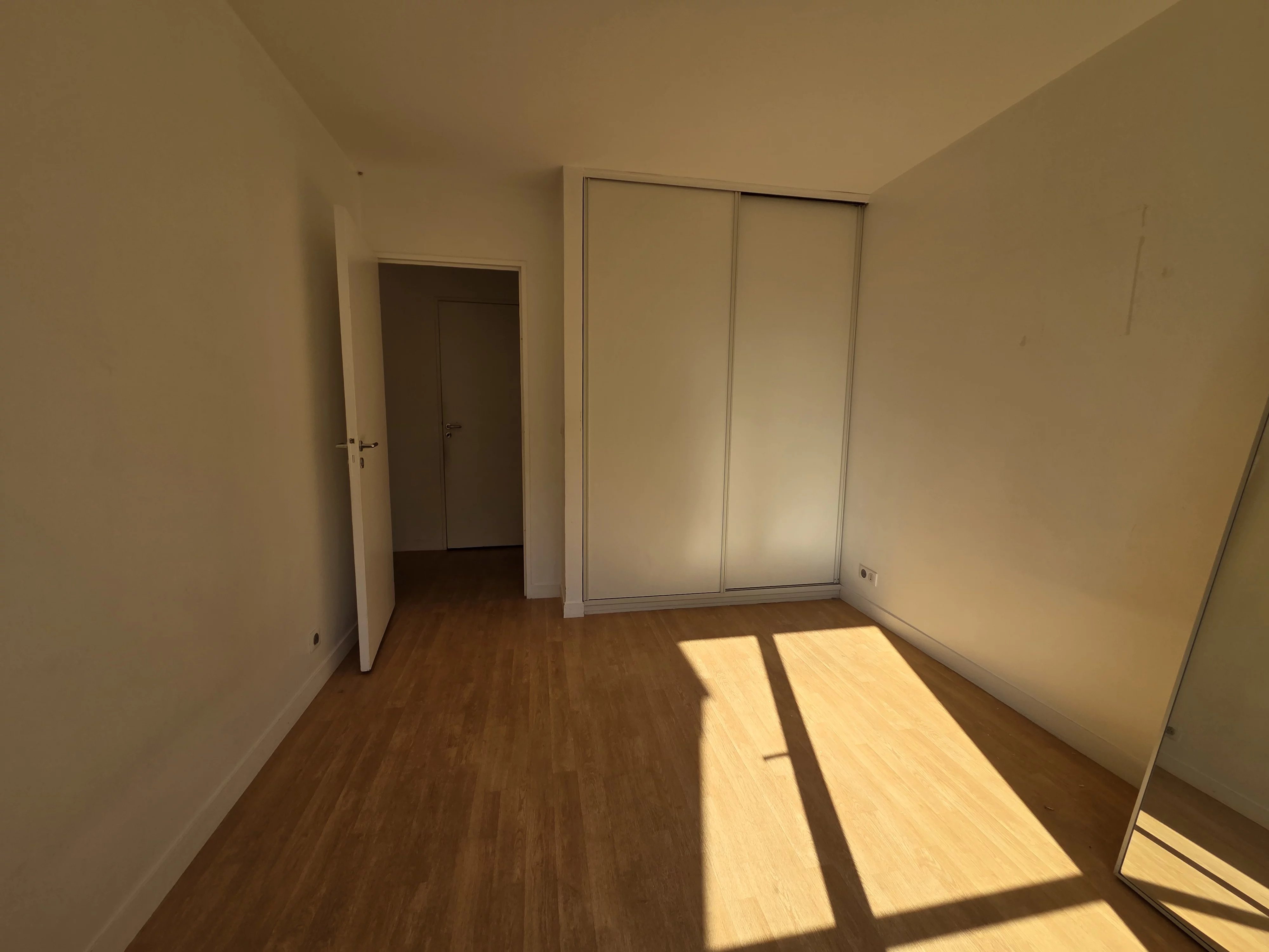 Appartement Levallois-Perret 101.10 m² 5 pièces Appartement Levallois-Perret 101.10 m² 86749236 7