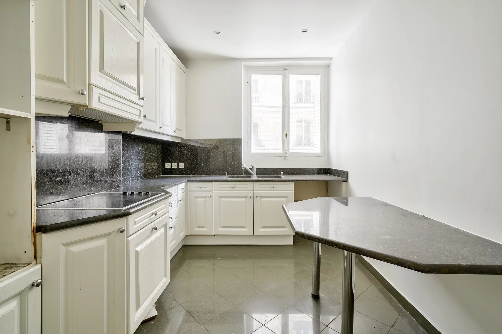 Appartement Paris 17ème 145.00 m² 5 pièces Appartement Paris 17ème 145.00 m² 86209512 6