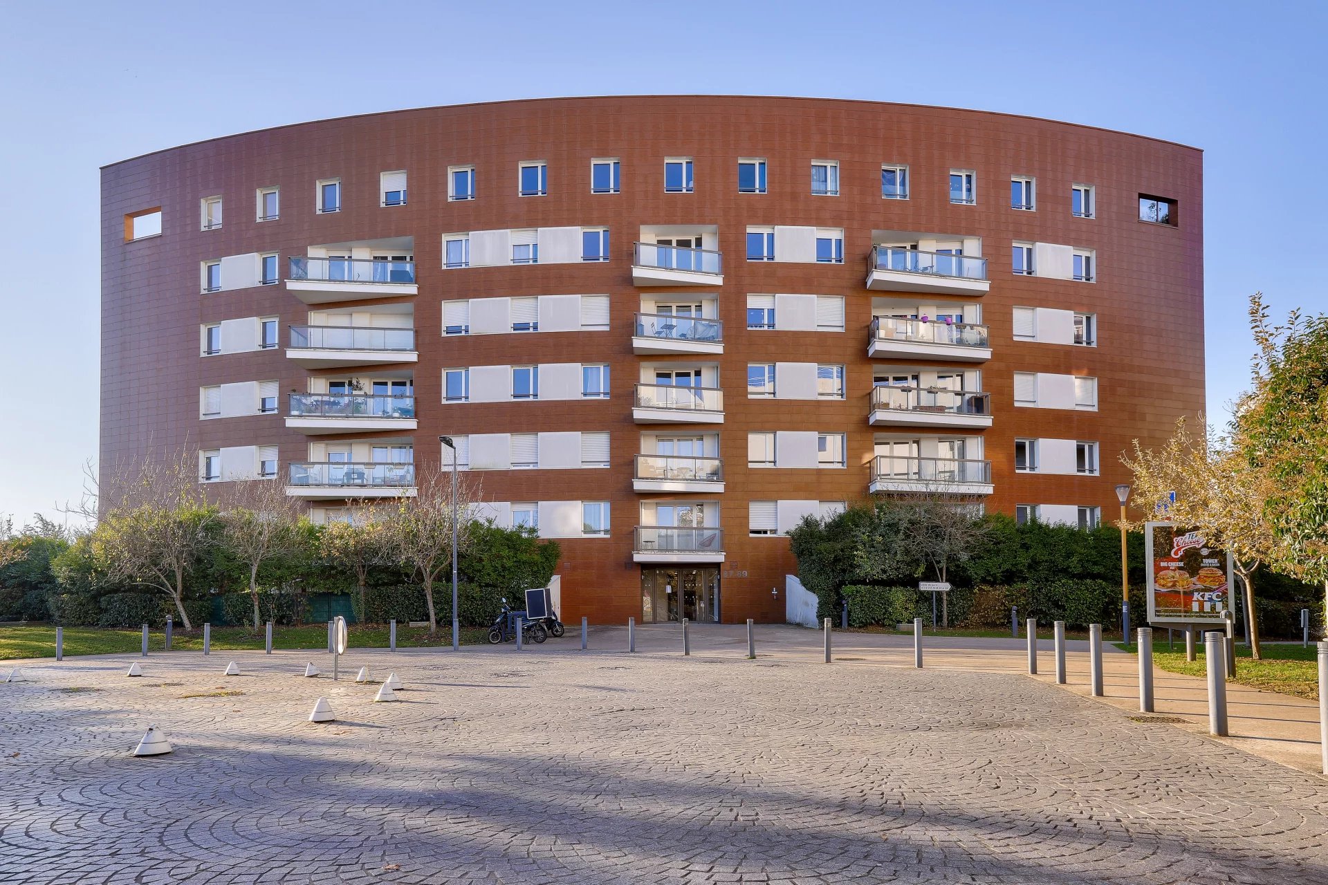 Appartement Issy-les-Moulineaux 42.00 m² 2 pièces Appartement Issy-les-Moulineaux 42.00 m² 86640042 8