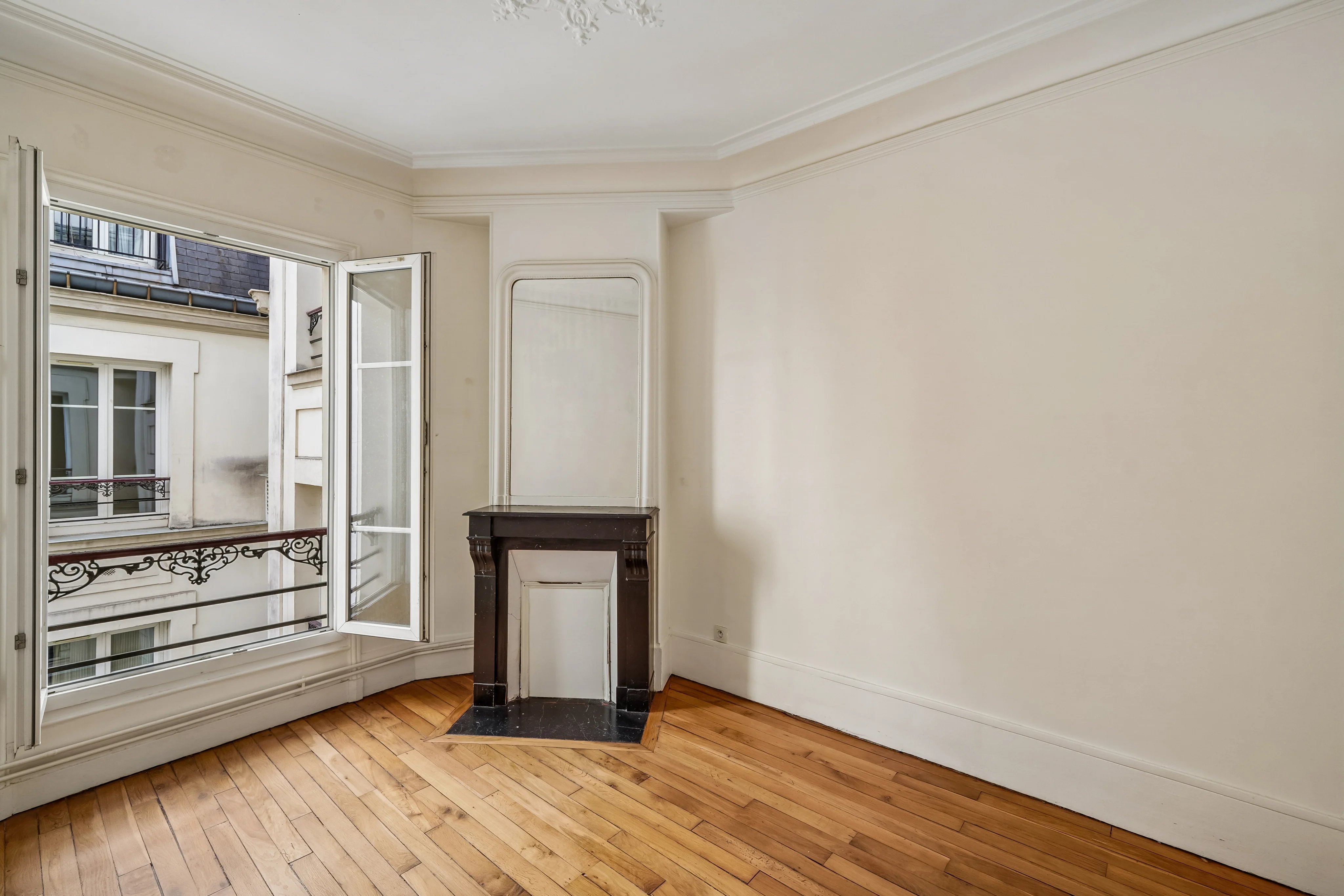 Appartement Paris 14ème 70.60 m² 3 pièces Appartement Paris 14ème 70.60 m² 87509280 9