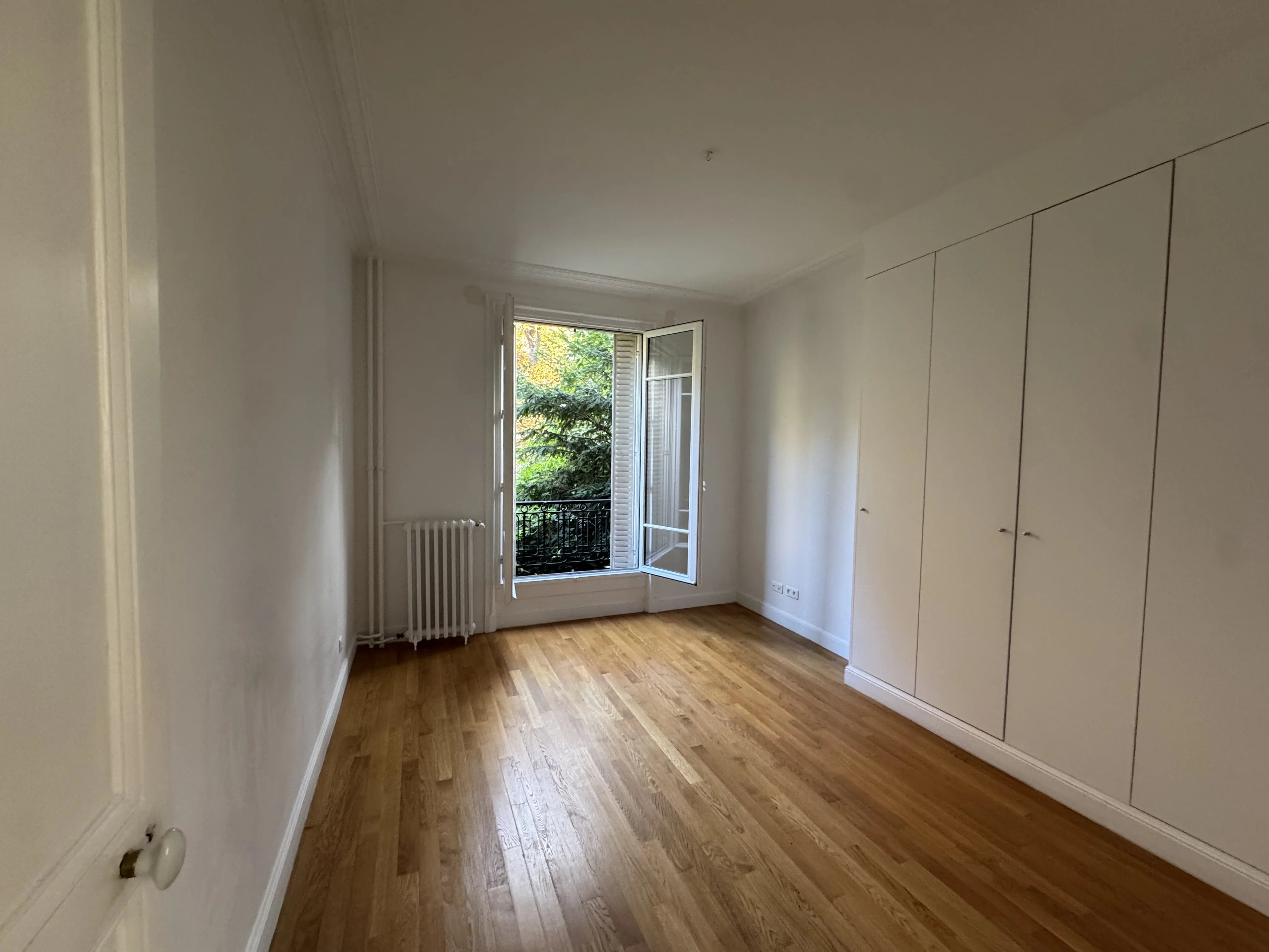 Appartement Paris 16ème 130.80 m² 5 pièces Appartement Paris 16ème 130.80 m² 87491908 11