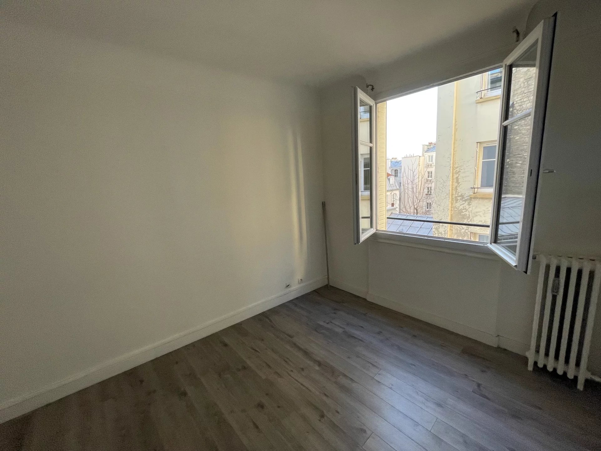 Appartement Paris 17ème 34.80 m² 2 pièces Appartement Paris 17ème 34.80 m² 85587942 2