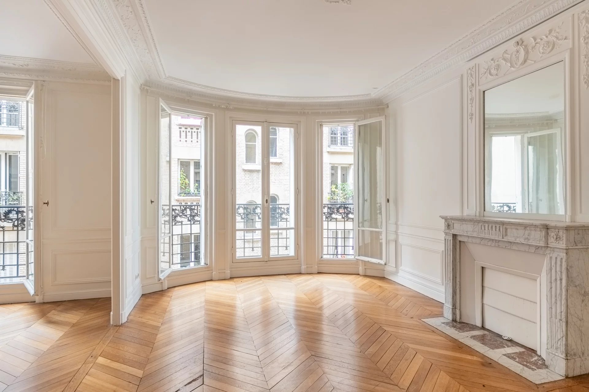 Appartement Paris 17ème 93.00 m² 4 pièces Appartement Paris 17ème 93.00 m² 86685722 2