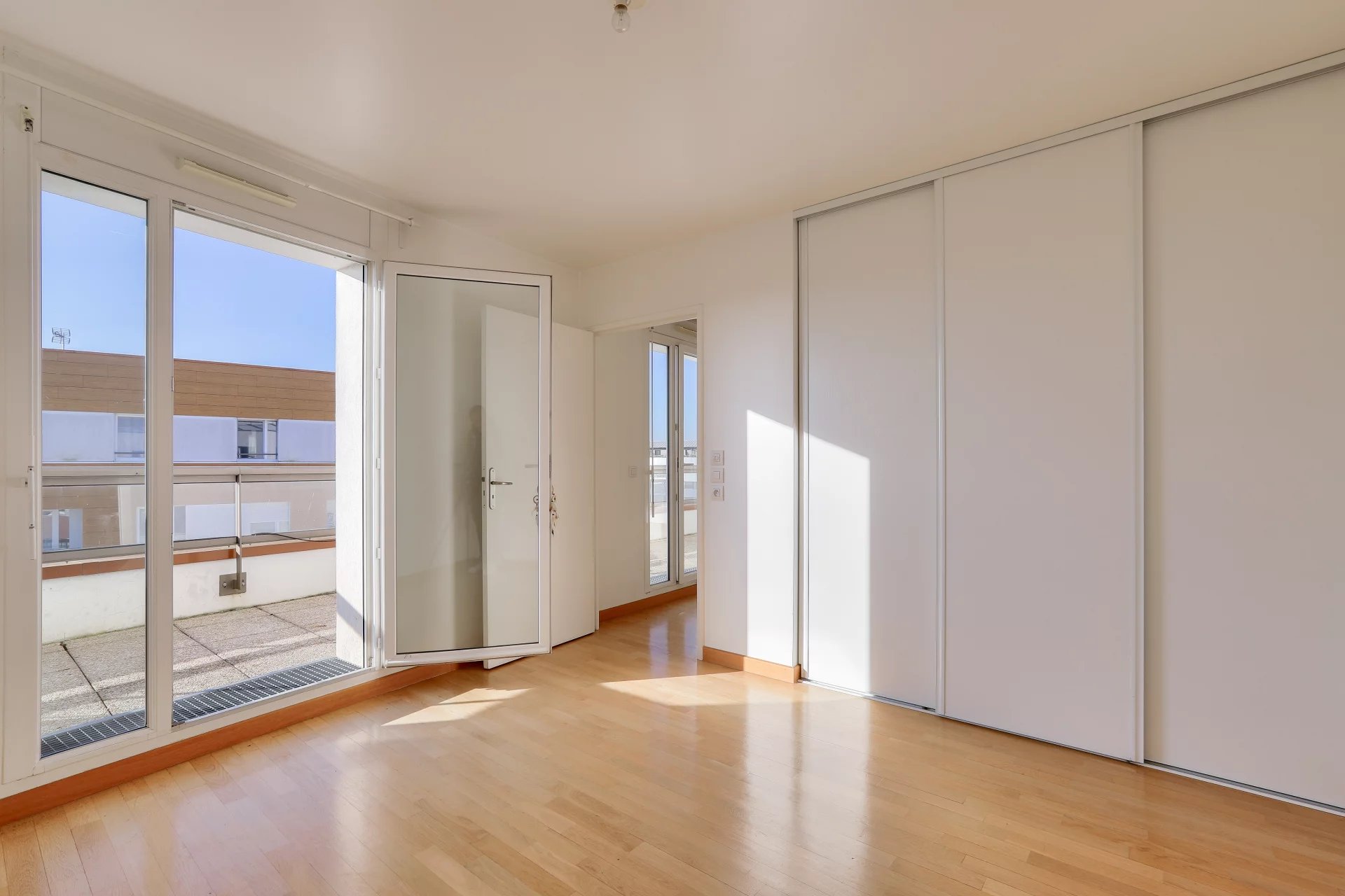 Appartement Issy-les-Moulineaux 47.90 m² 2 pièces Appartement Issy-les-Moulineaux 47.90 m² 86636790 6