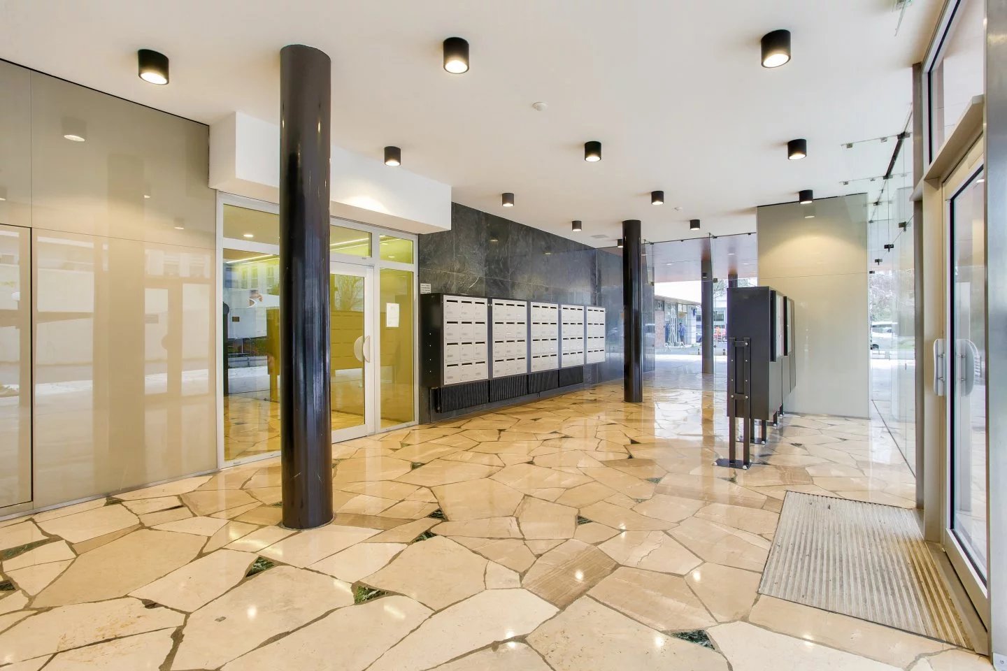 Appartement Courbevoie 47.80 m² 2 pièces Appartement Courbevoie 47.80 m² 85684821 3