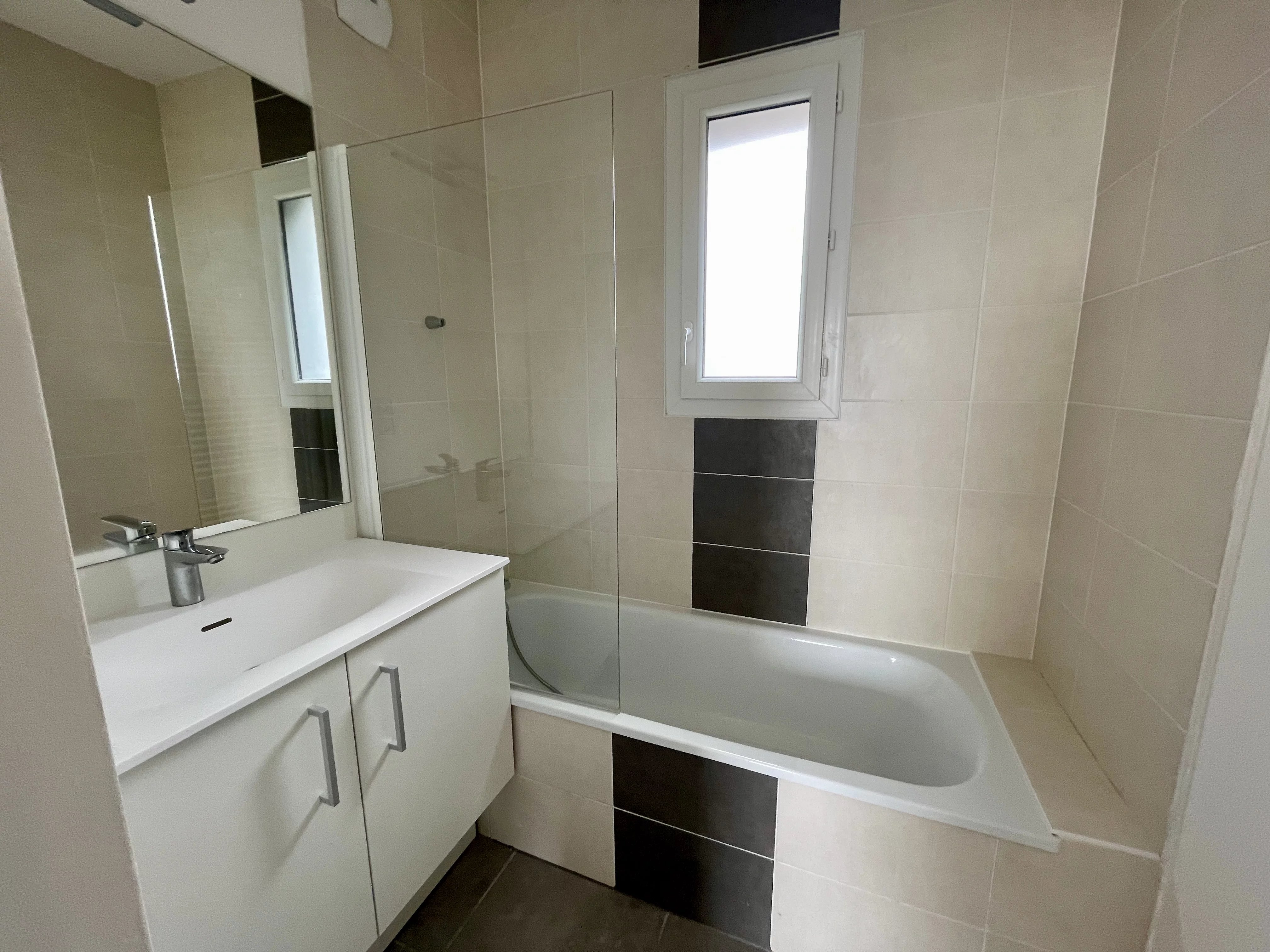 Appartement Gex 107.00 m² 5 pièces Appartement Gex 107.00 m² 87252501 6