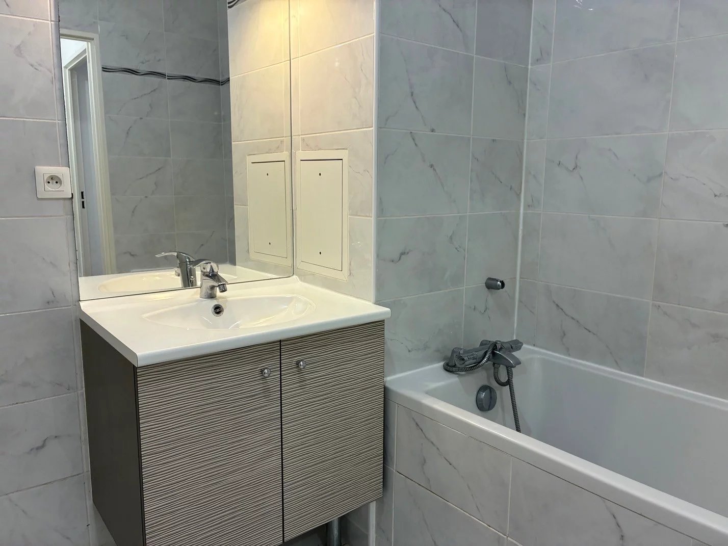 Appartement Guyancourt 49.90 m² 2 pièces Appartement Guyancourt 49.90 m² 87356725 5