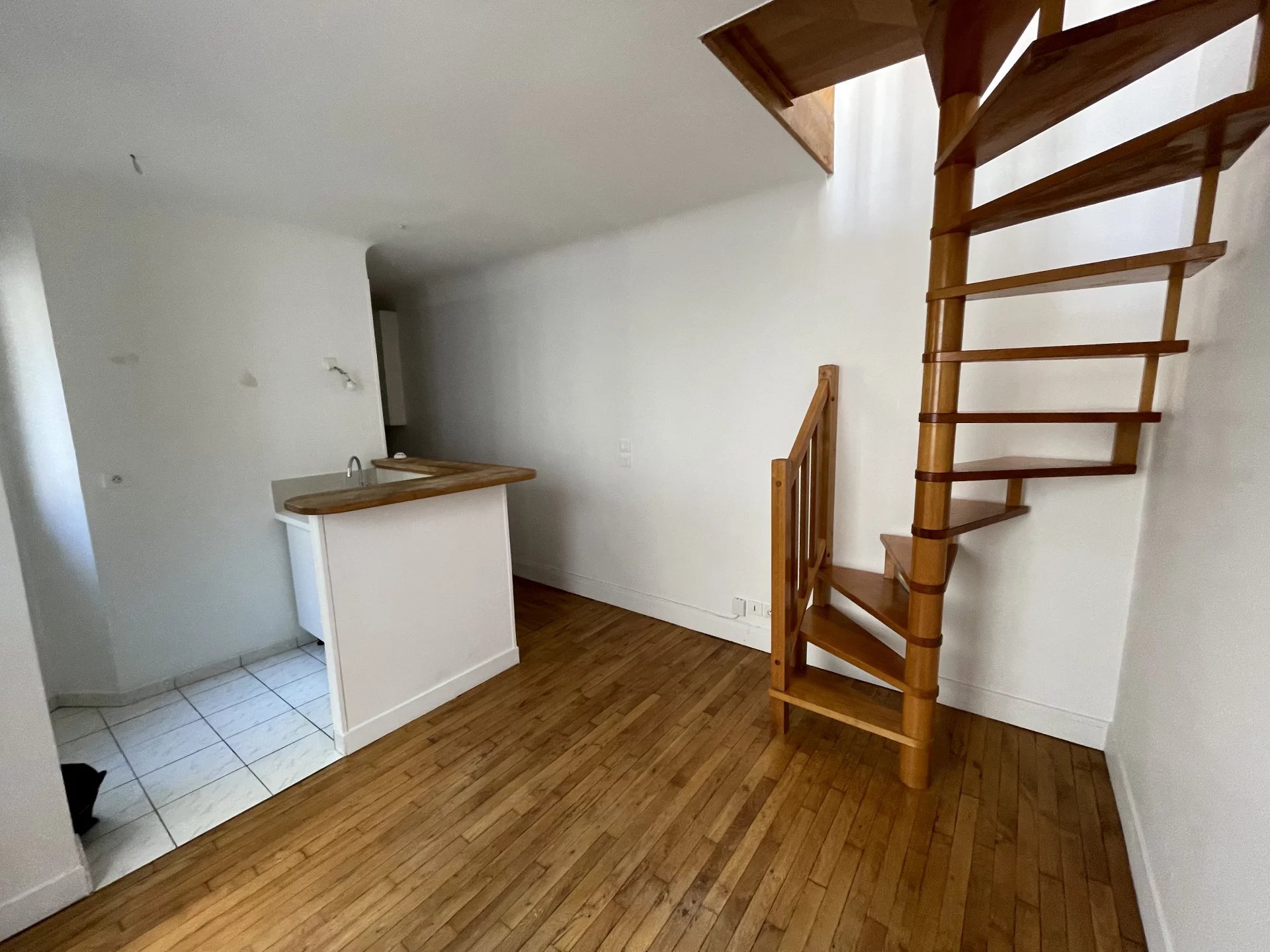 Appartement Paris 17ème 32.90 m² 2 pièces Appartement Paris 17ème 32.90 m² 86438655 2