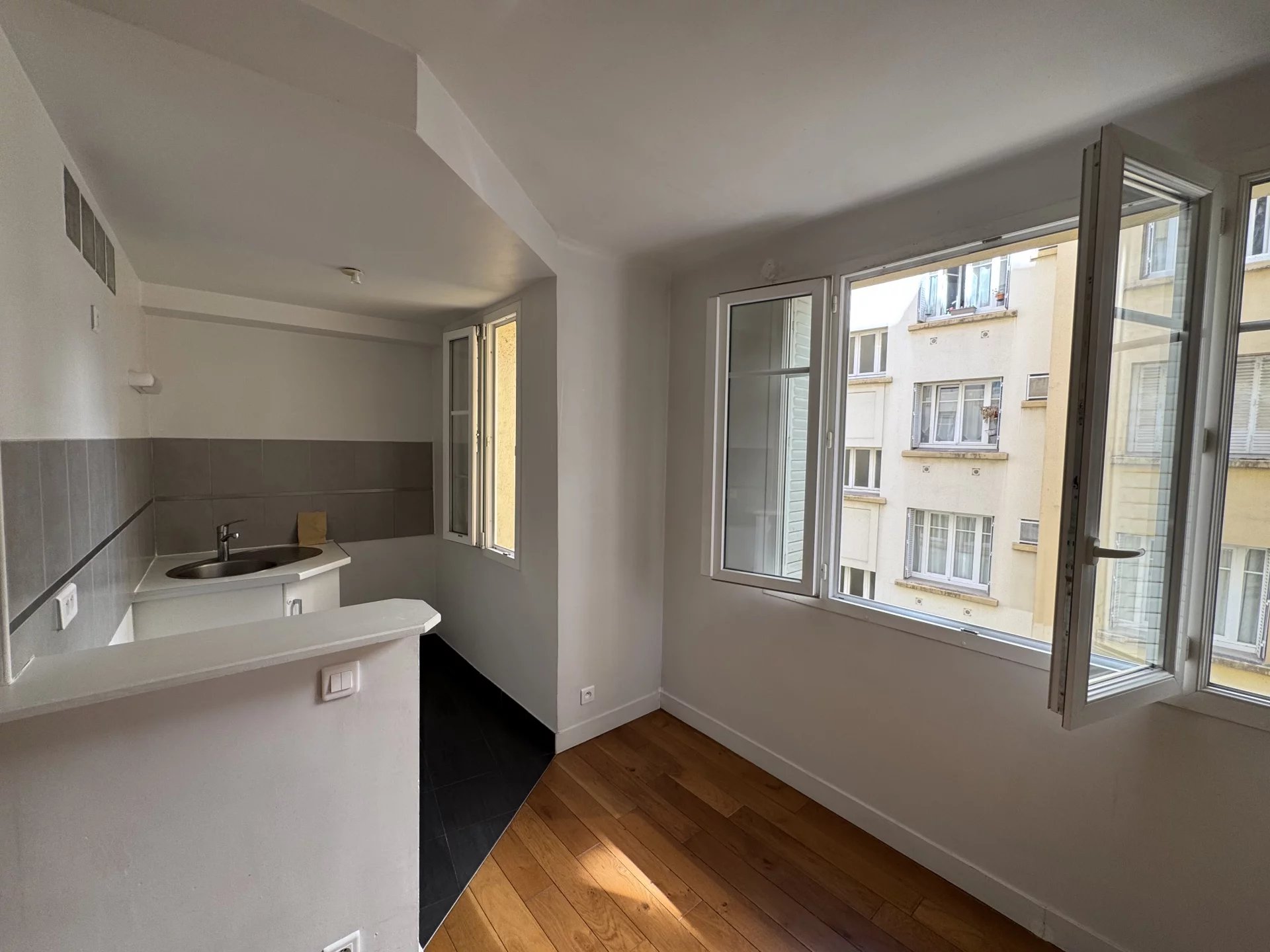 Appartement Boulogne-Billancourt 46.70 m² 3 pièces Appartement Boulogne-Billancourt 46.70 m² 86913166 1