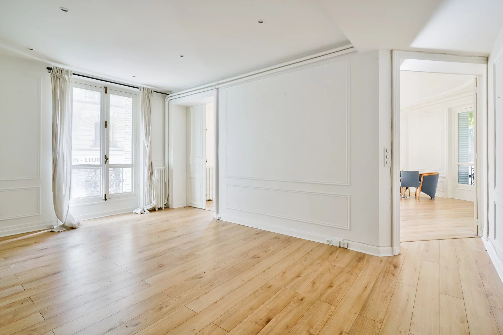 Appartement Paris 17ème 145.00 m² 5 pièces Appartement Paris 17ème 145.00 m² 86209512 5