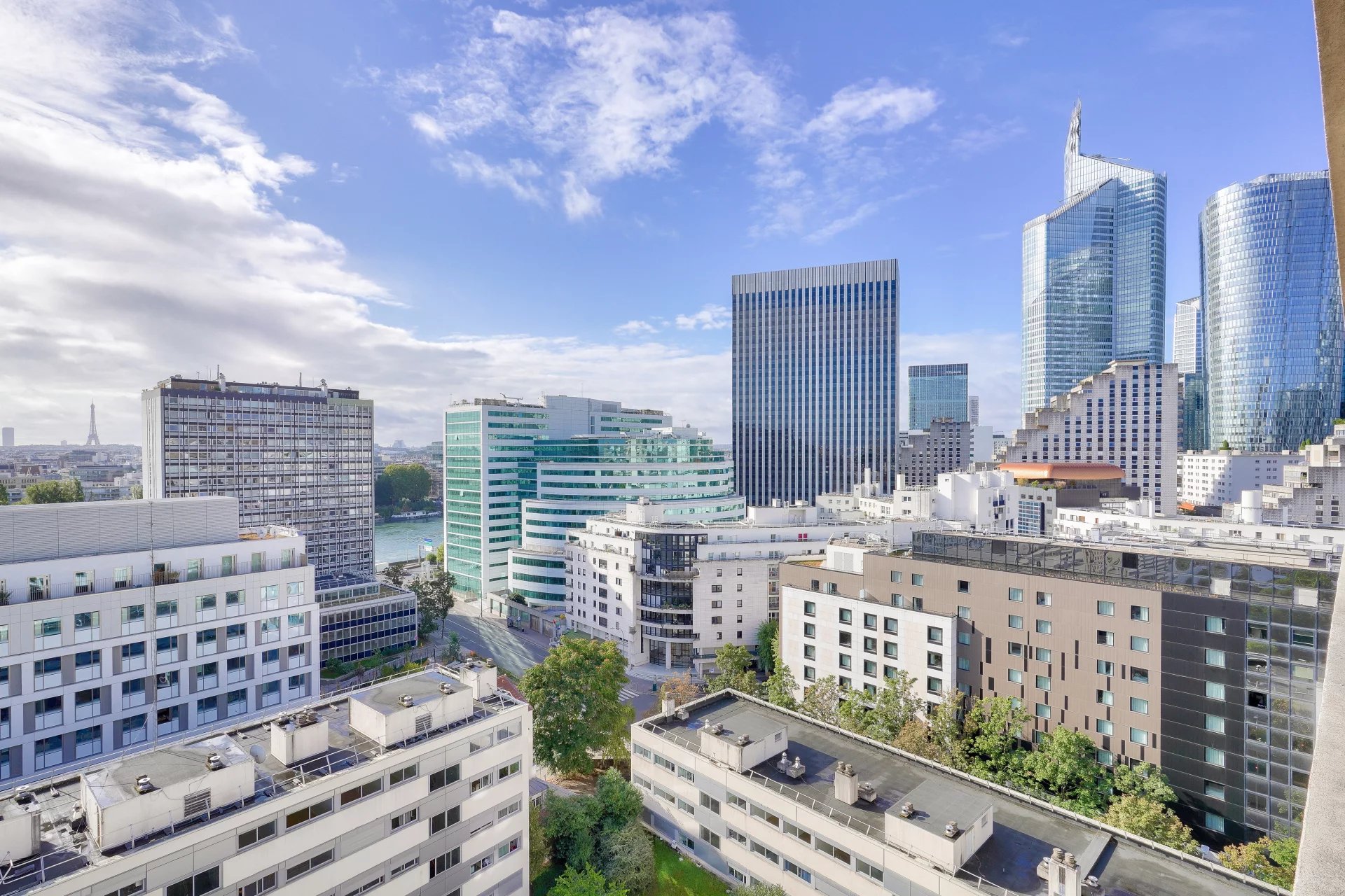 Appartement Courbevoie 69.90 m² 3 pièces Appartement Courbevoie 69.90 m² 86219682 3