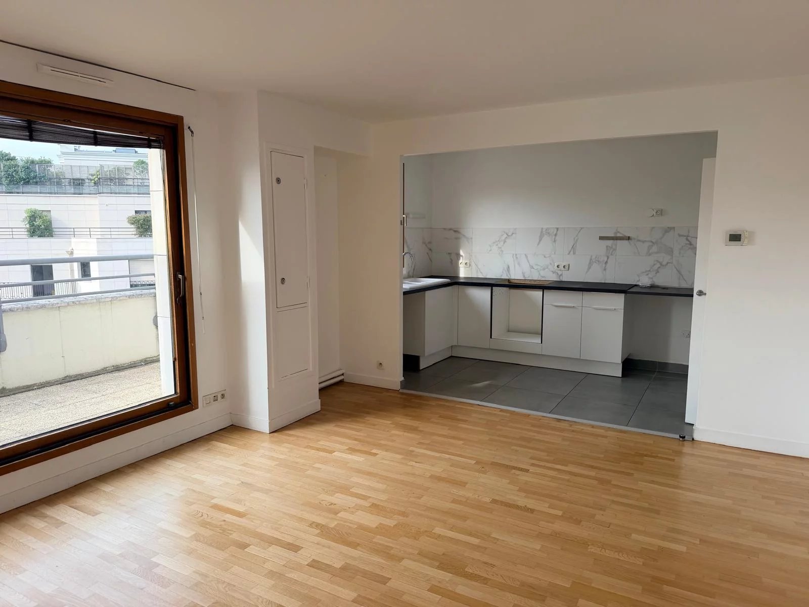 Appartement Levallois-Perret 105.30 m² 5 pièces Appartement Levallois-Perret 105.30 m² 87209372 2
