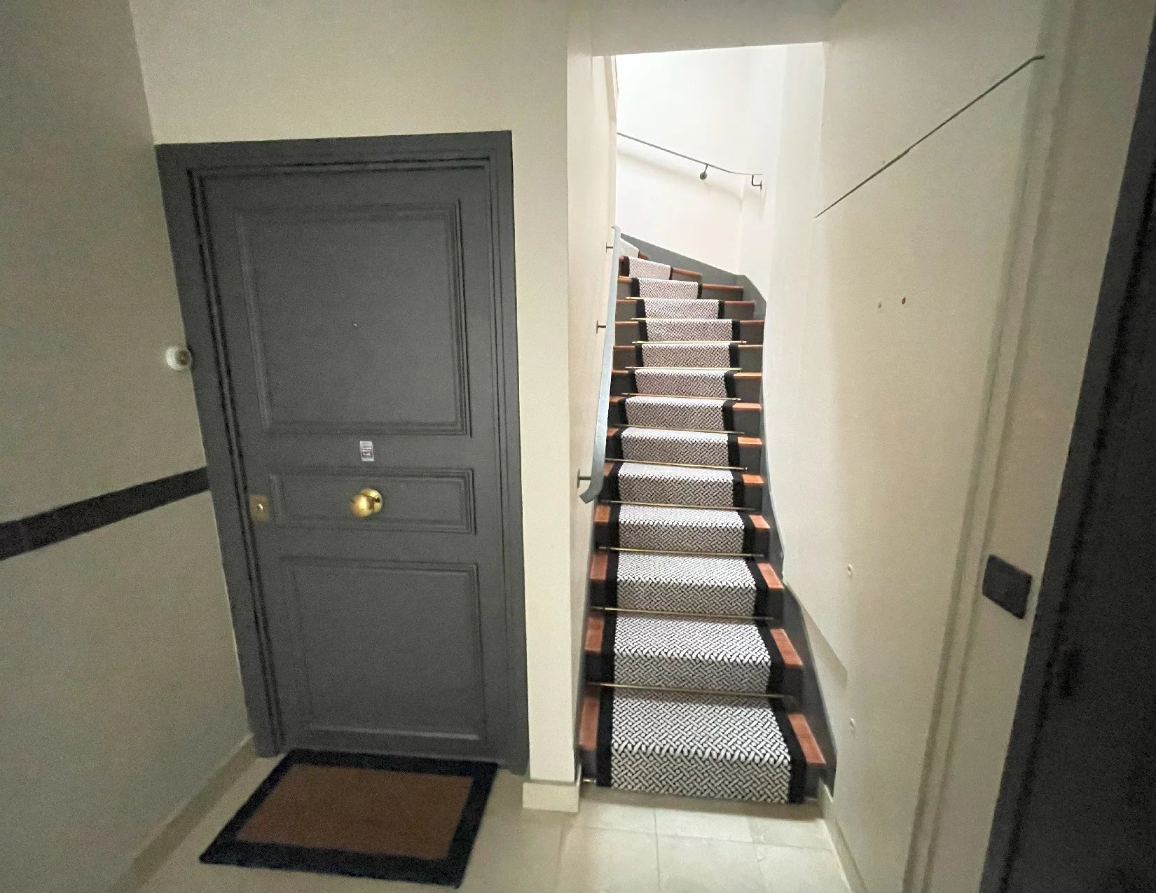 Appartement Paris 8ème 29.70 m² 1 pièce Appartement Paris 8ème 29.70 m² 84086463 4