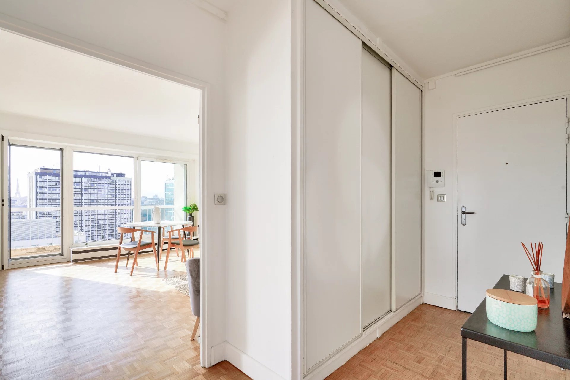 Appartement Courbevoie 69.90 m² 3 pièces Appartement Courbevoie 69.90 m² 86219682 4