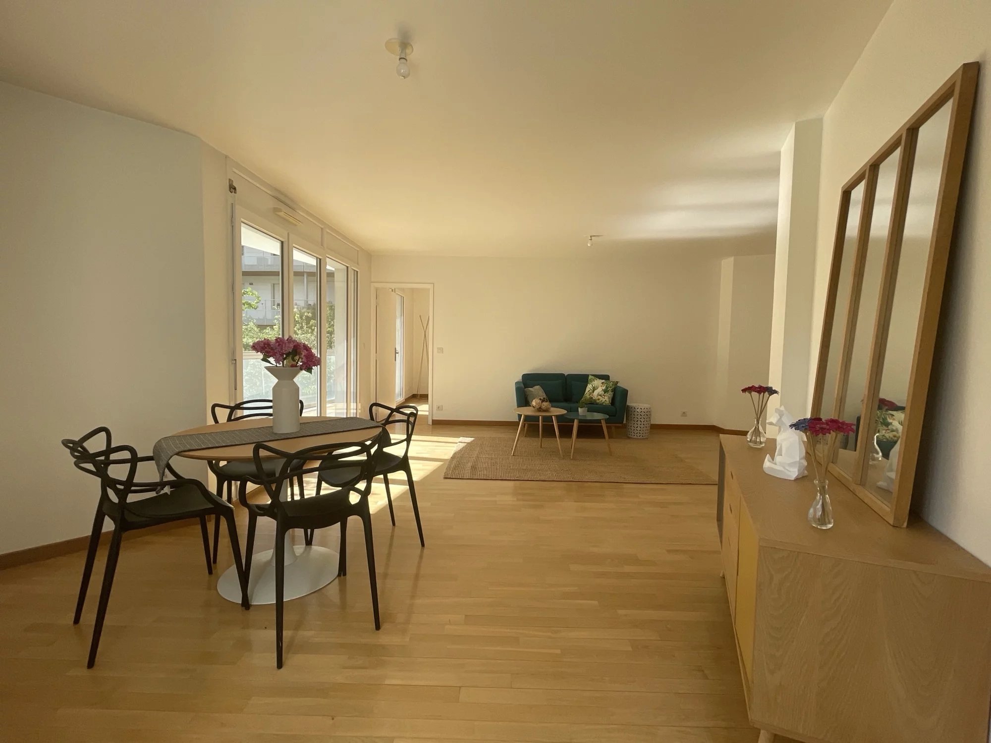 Appartement Issy-les-Moulineaux 92.30 m² 4 pièces Appartement Issy-les-Moulineaux 92.30 m² 85715975 3