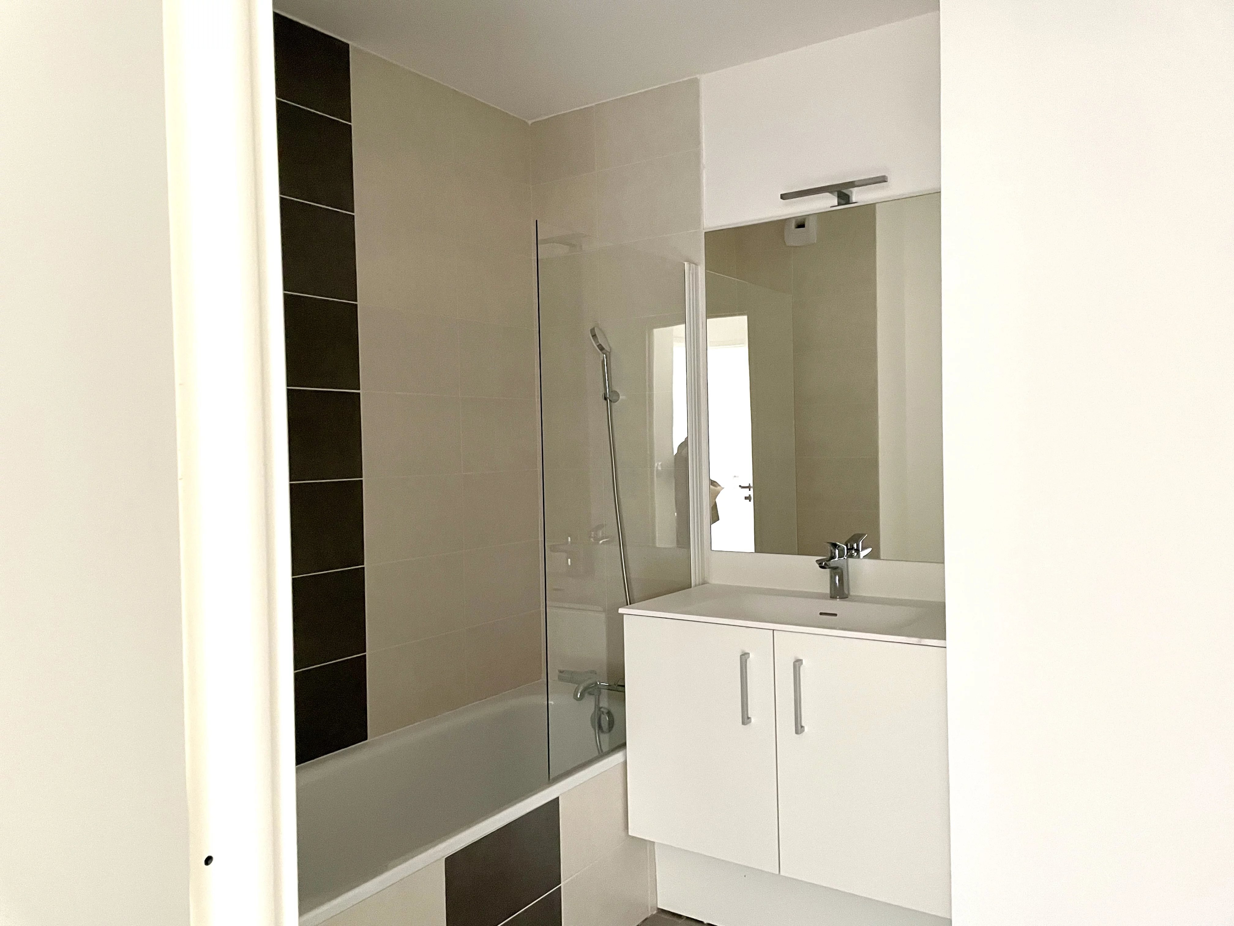 Appartement Gex 85.10 m² 4 pièces Appartement Gex 85.10 m² 87252361 4