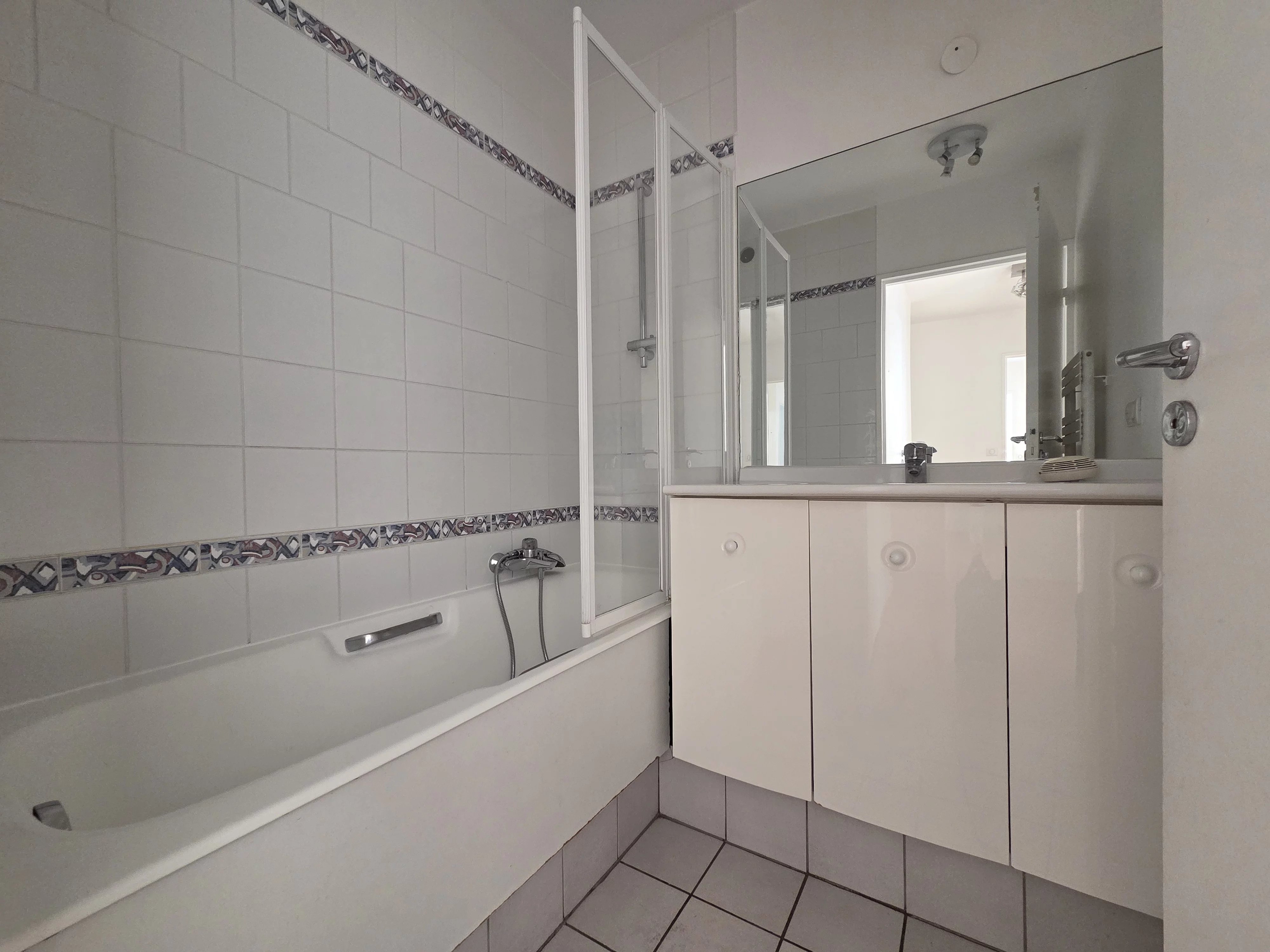 Appartement Levallois-Perret 101.10 m² 5 pièces Appartement Levallois-Perret 101.10 m² 86749236 8