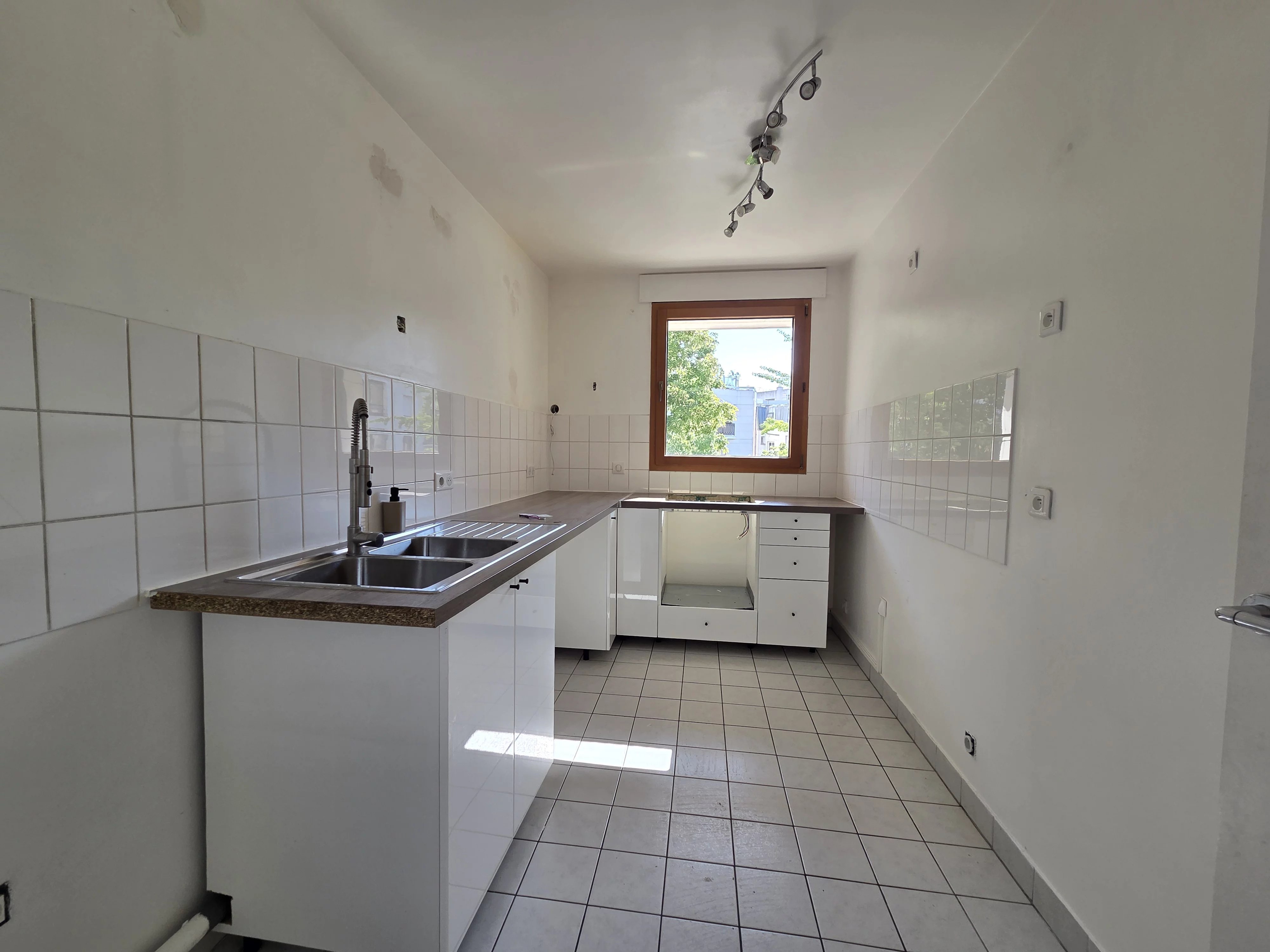 Appartement Levallois-Perret 101.10 m² 5 pièces Appartement Levallois-Perret 101.10 m² 86749236 4