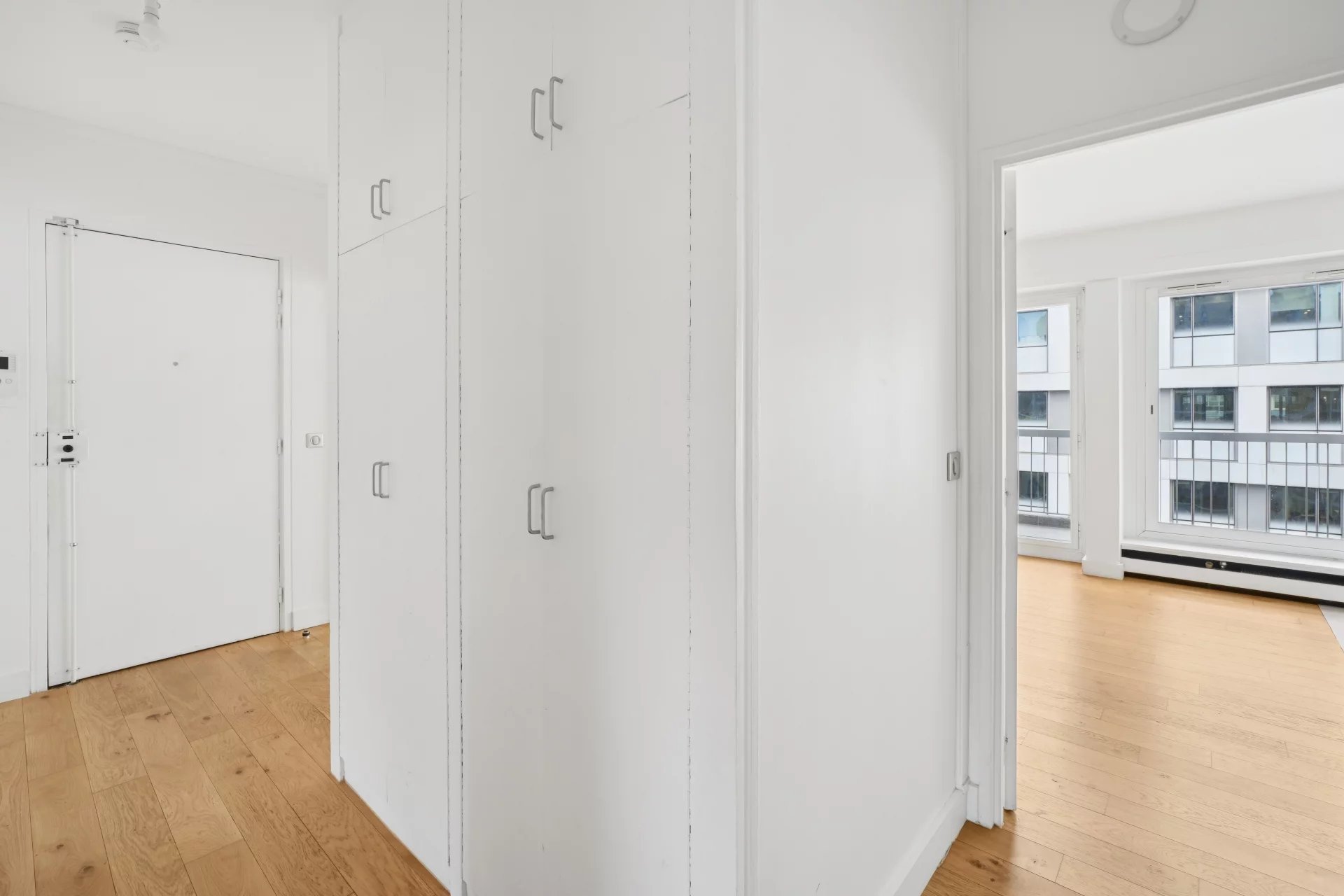 Appartement Courbevoie 72.70 m² 3 pièces Appartement Courbevoie 72.70 m² 86471073 9