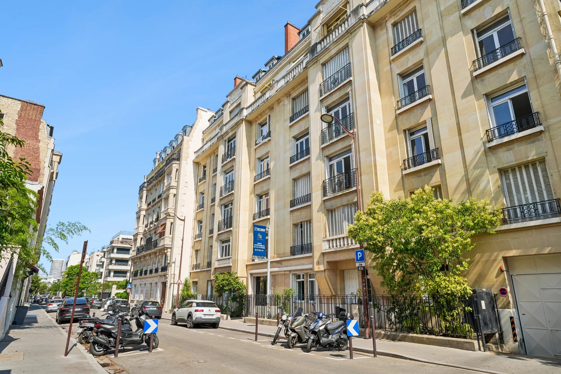 Appartement Neuilly-sur-Seine 108.00 m² 4 pièces Appartement Neuilly-sur-Seine 108.00 m² 87071649 1