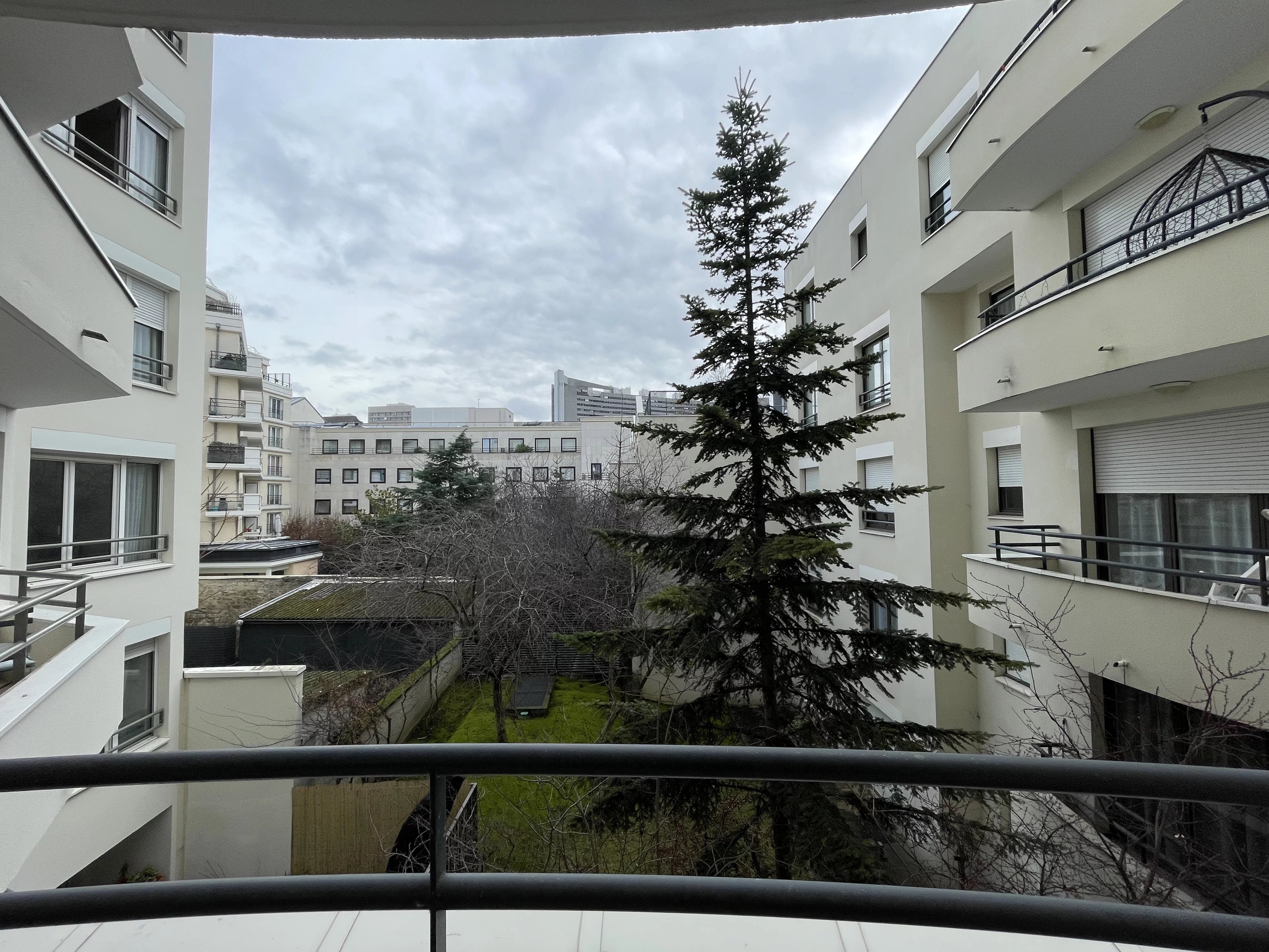 Appartement Courbevoie 75.10 m² 3 pièces Appartement Courbevoie 75.10 m² 87173463 2