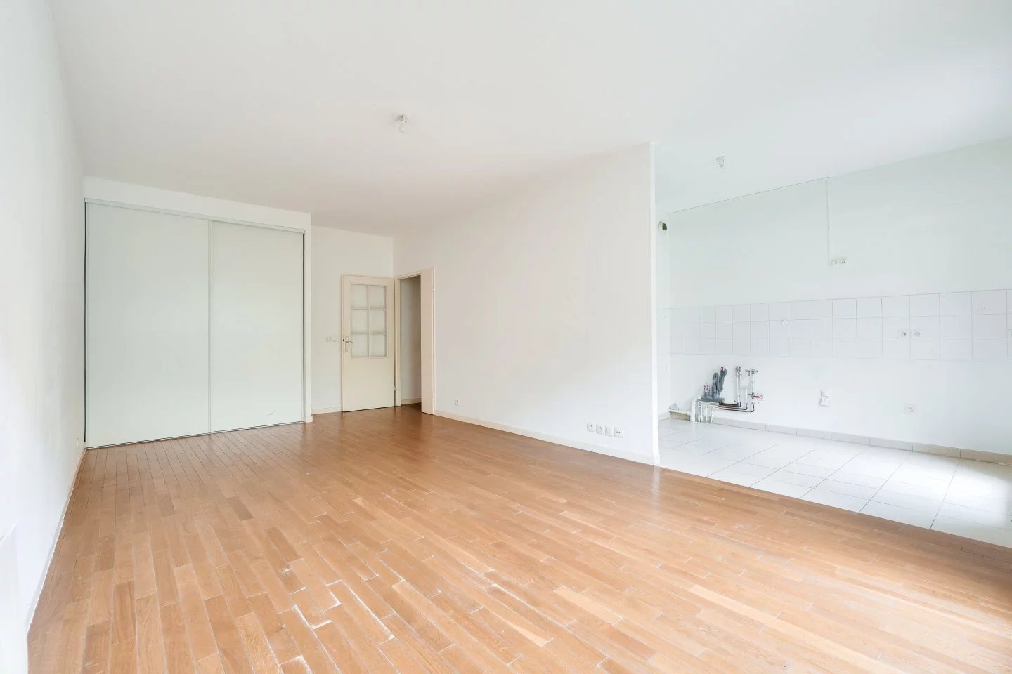 Appartement Asnières-sur-Seine 99.20 m² 5 pièces Appartement Asnières-sur-Seine 99.20 m² 85466179 2