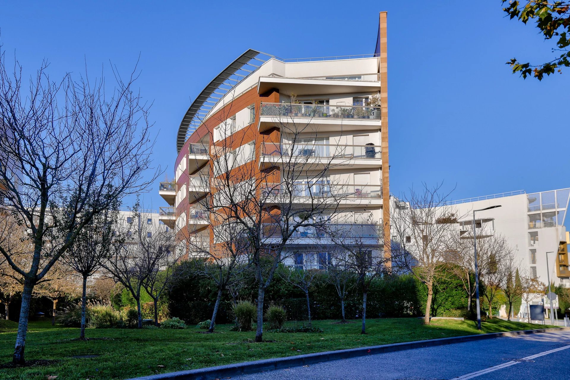 Appartement Issy-les-Moulineaux 42.40 m² 2 pièces Appartement Issy-les-Moulineaux 42.40 m² 85679117 9