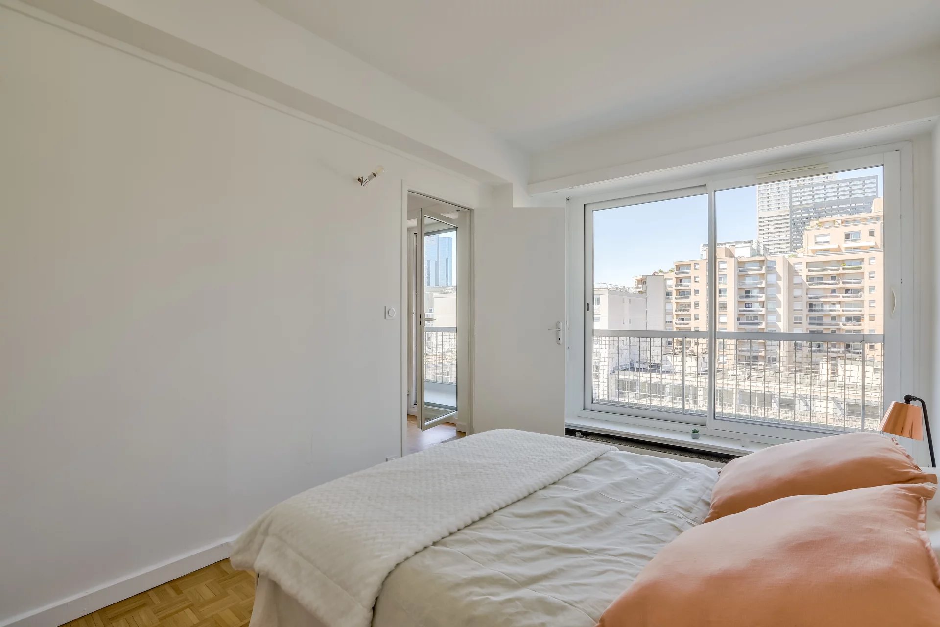 Appartement Courbevoie 47.80 m² 2 pièces Appartement Courbevoie 47.80 m² 85855854 4