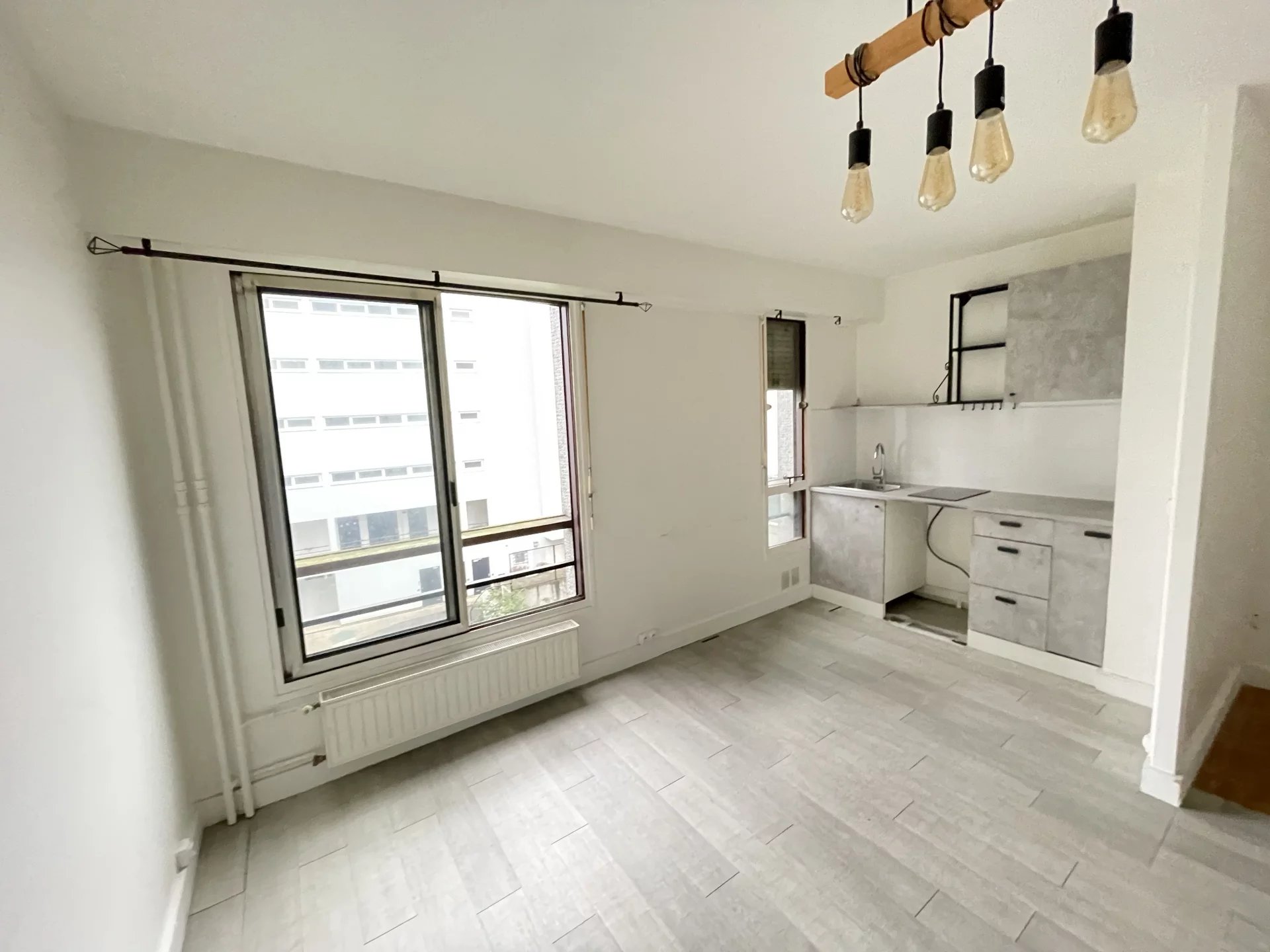 Appartement Paris 19ème 30.00 m² 1 pièce Appartement Paris 19ème 30.00 m² 86215440 3