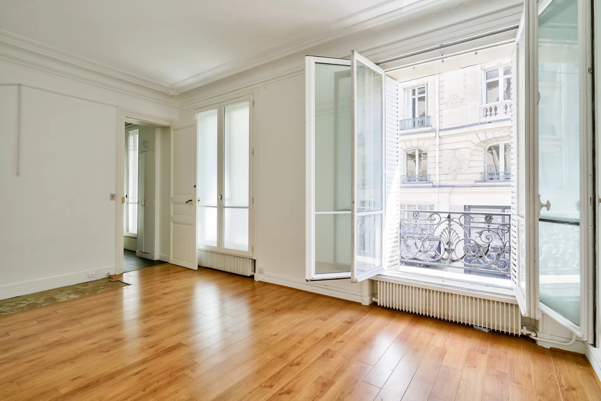 Appartement Paris 17ème 145.00 m² 5 pièces Appartement Paris 17ème 145.00 m² 86209512 7