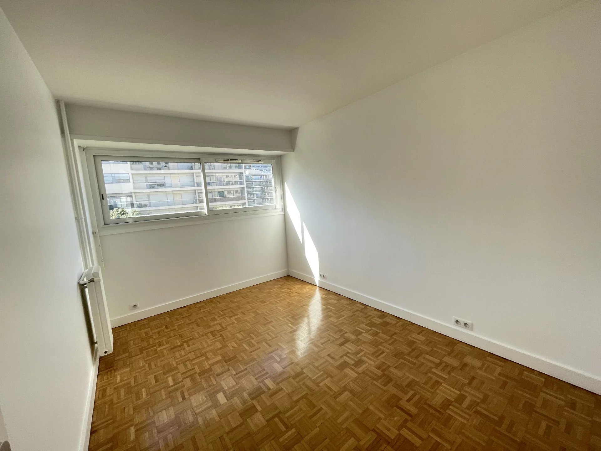 Appartement Courbevoie 62.50 m² 3 pièces Appartement Courbevoie 62.50 m² 86896896 4