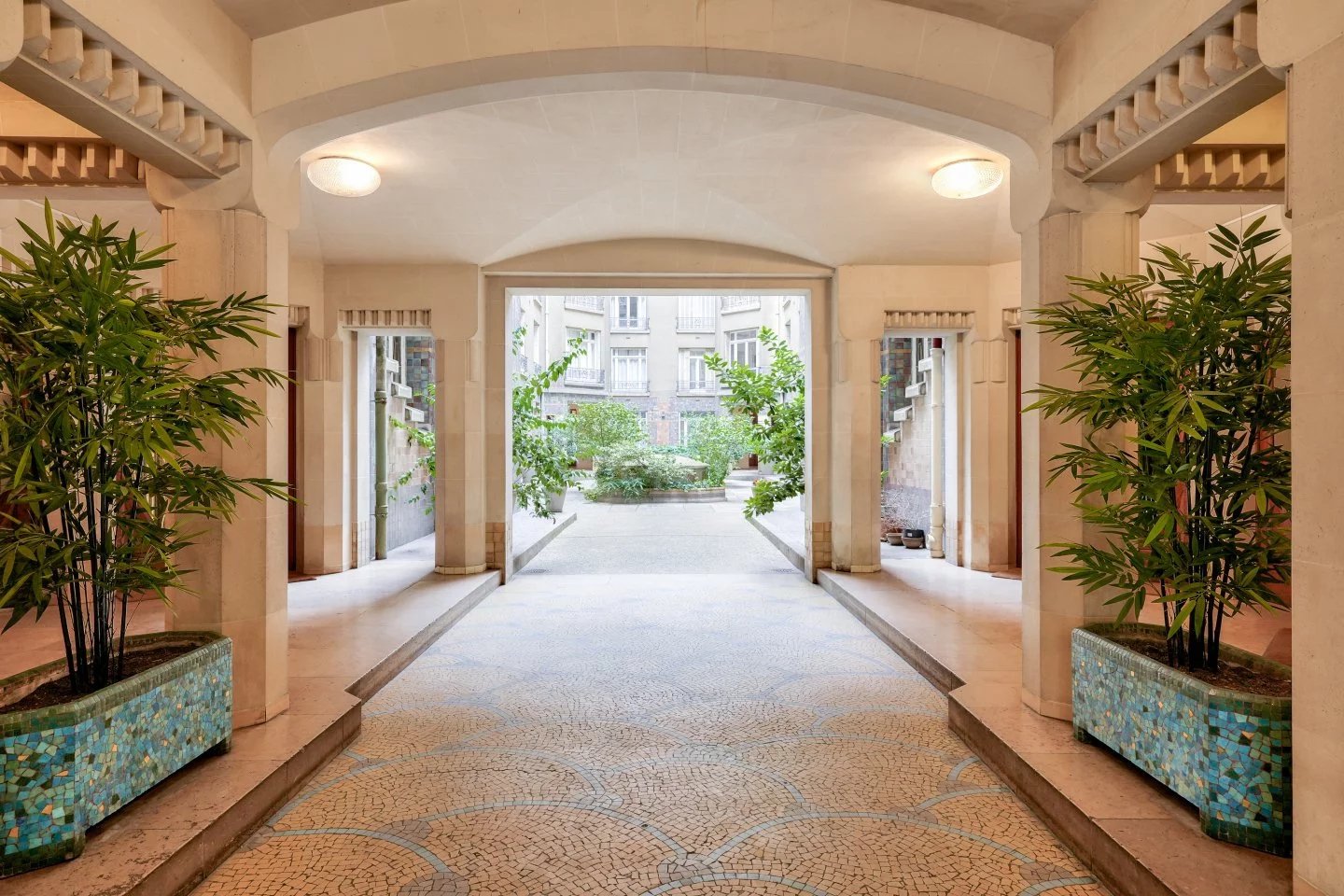 Appartement Paris 16ème 100.36 m² 4 pièces Appartement Paris 16ème 100.36 m² 86088444 2