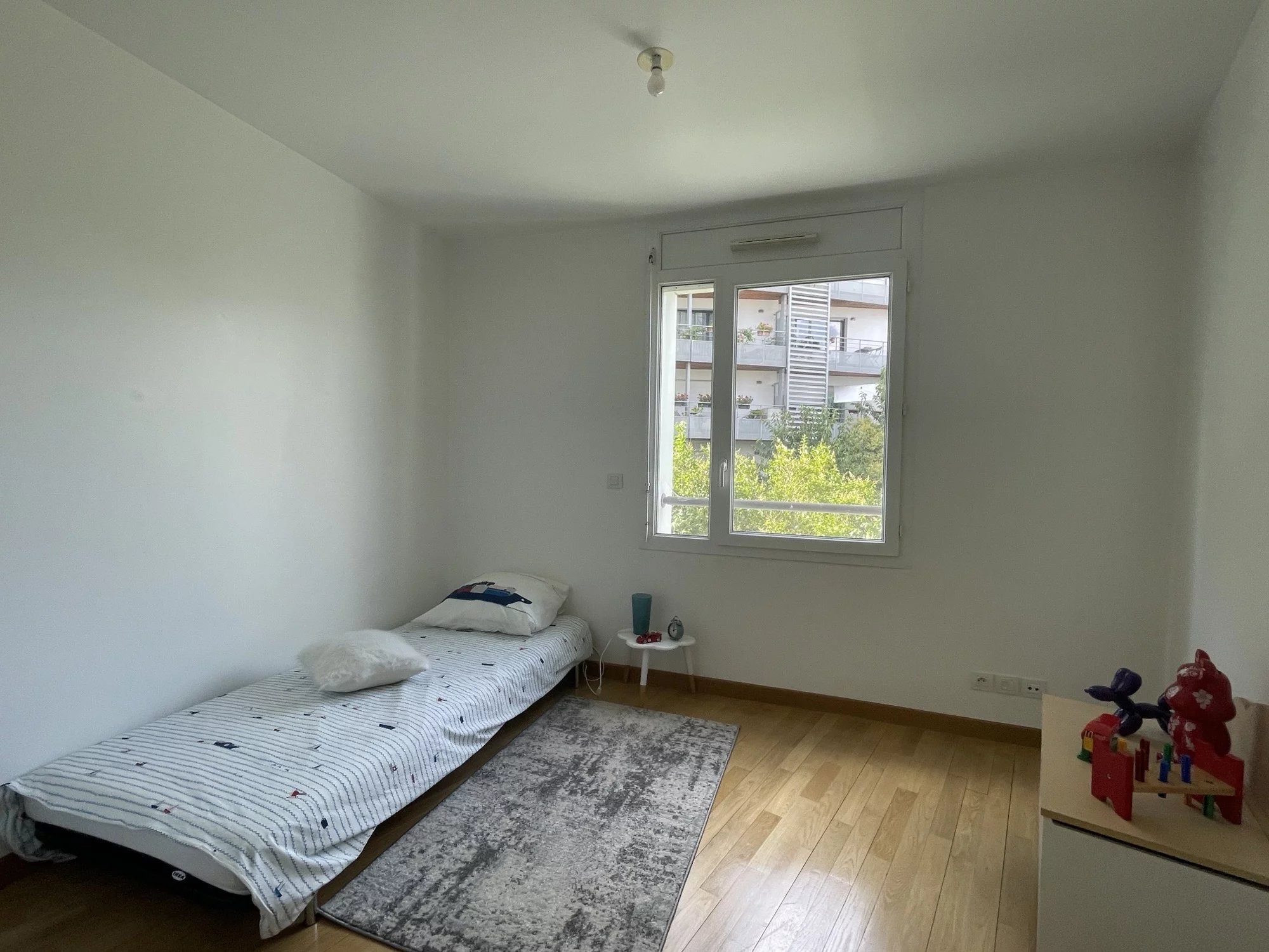 Appartement Issy-les-Moulineaux 92.30 m² 4 pièces Appartement Issy-les-Moulineaux 92.30 m² 85715975 10