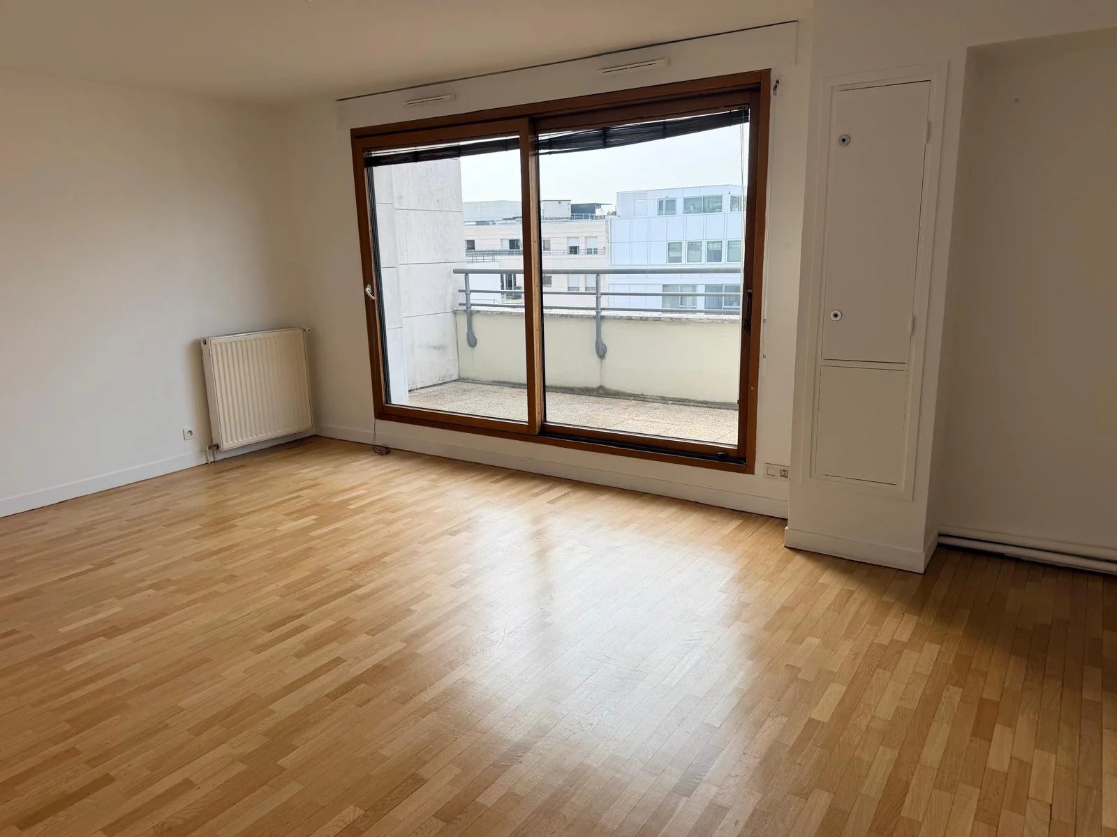 Appartement Levallois-Perret 105.30 m² 5 pièces Appartement Levallois-Perret 105.30 m² 87209372 1