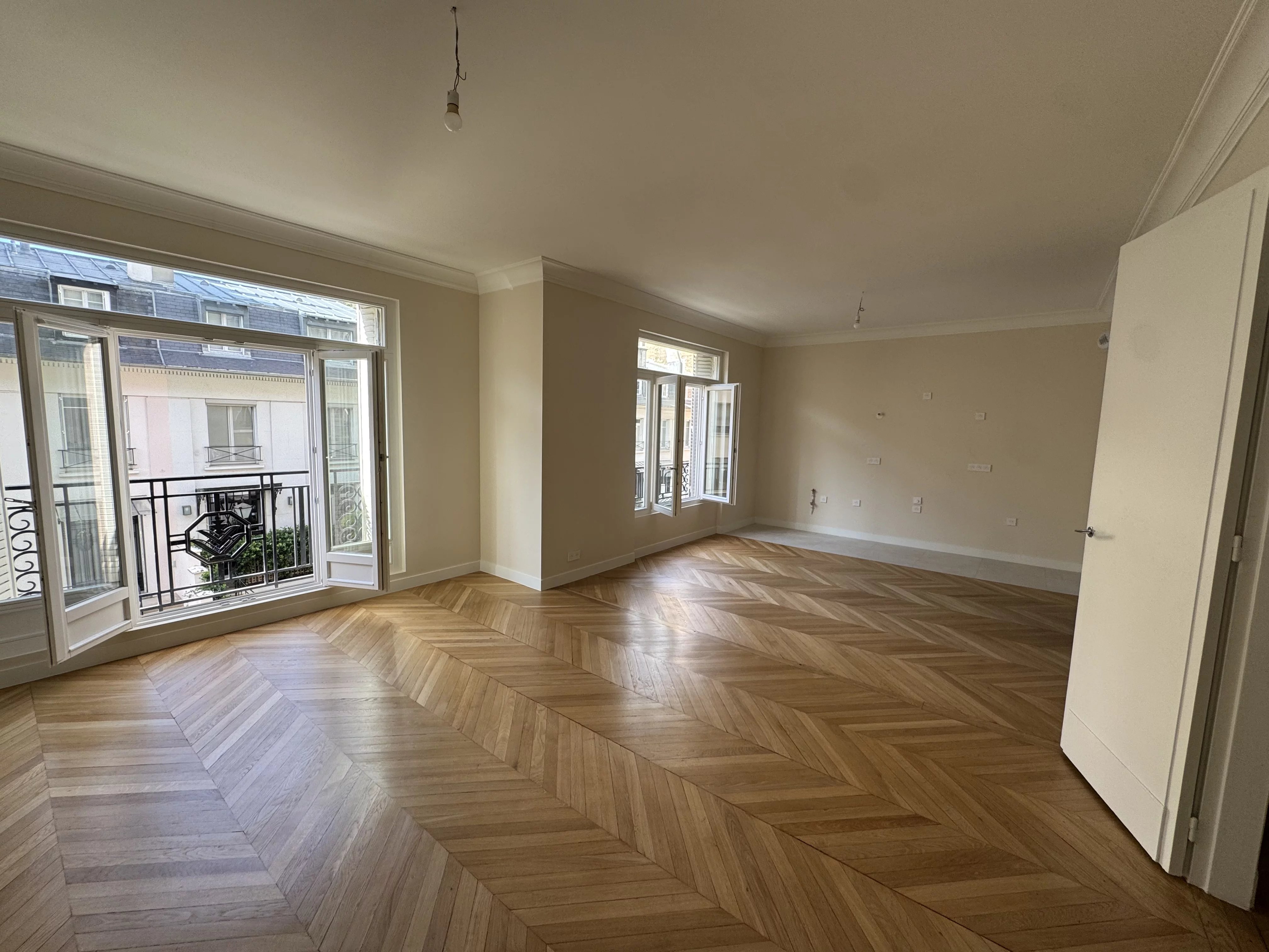 Appartement Neuilly-sur-Seine 106.00 m² 5 pièces Appartement Neuilly-sur-Seine 106.00 m² 87313996 2