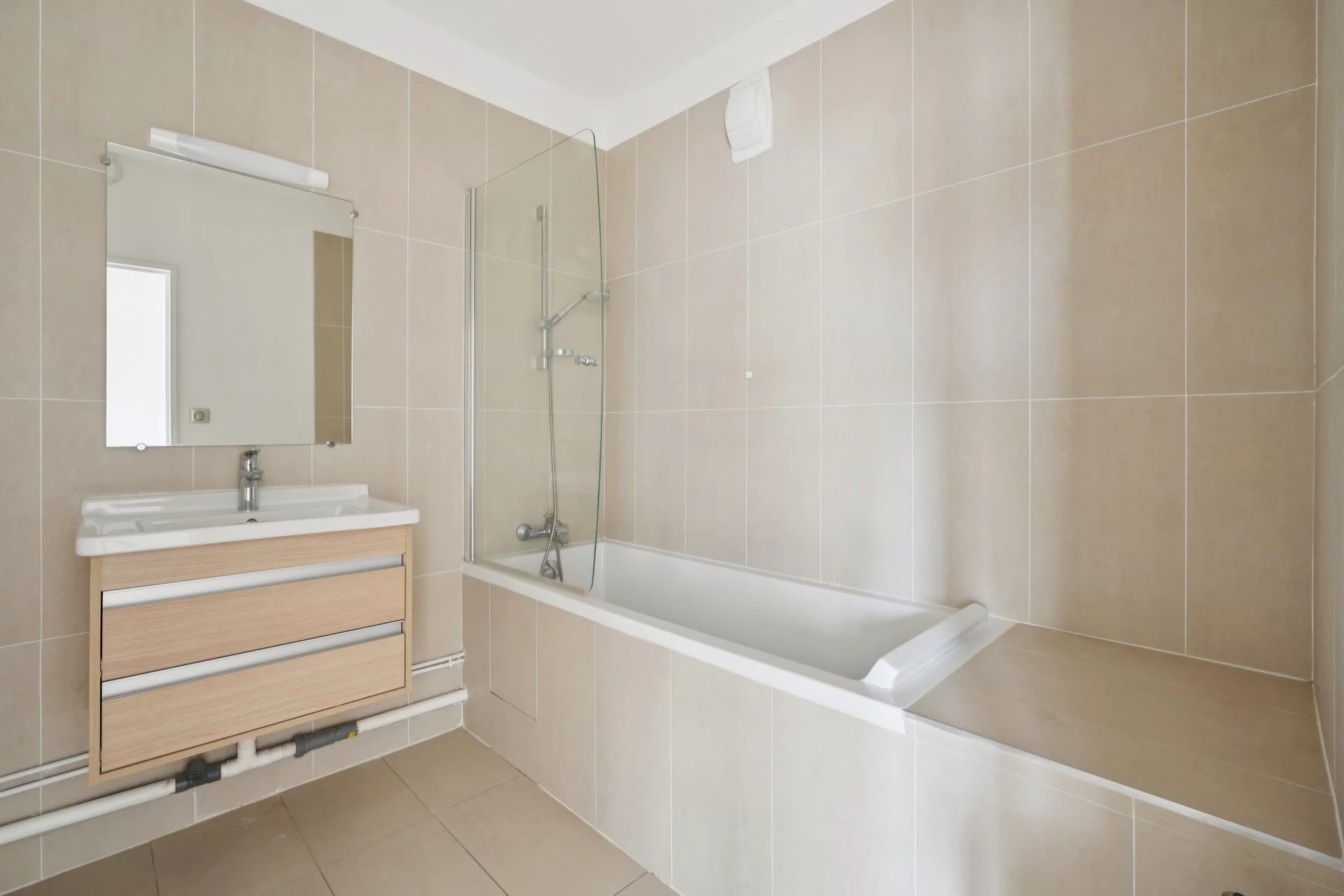 Appartement Courbevoie 72.70 m² 3 pièces Appartement Courbevoie 72.70 m² 86471073 8