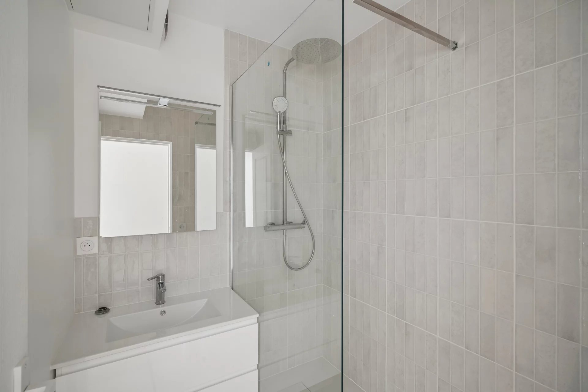 Appartement Paris 14ème 70.00 m² 3 pièces Appartement Paris 14ème 70.00 m² 87151944 9